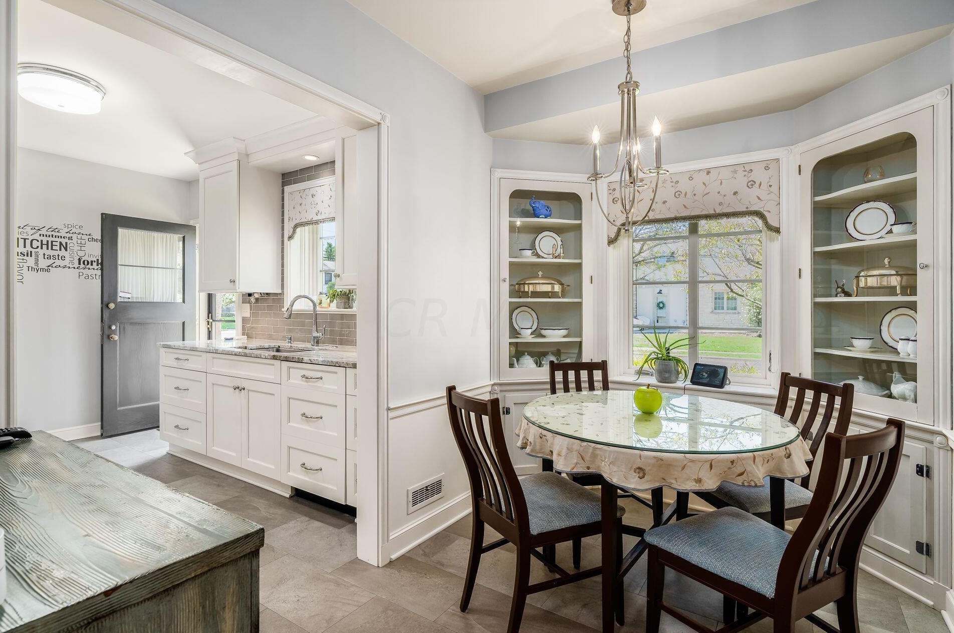 2699 Bexley Park Rd, Columbus OH 43209-2236 exterior