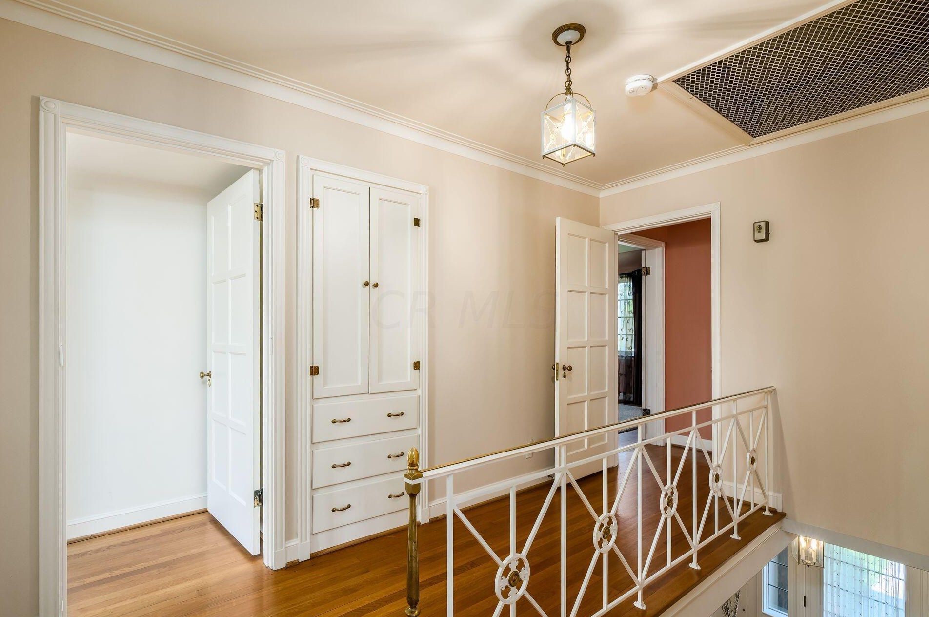 2699 Bexley Park Rd, Columbus OH 43209-2236 exterior