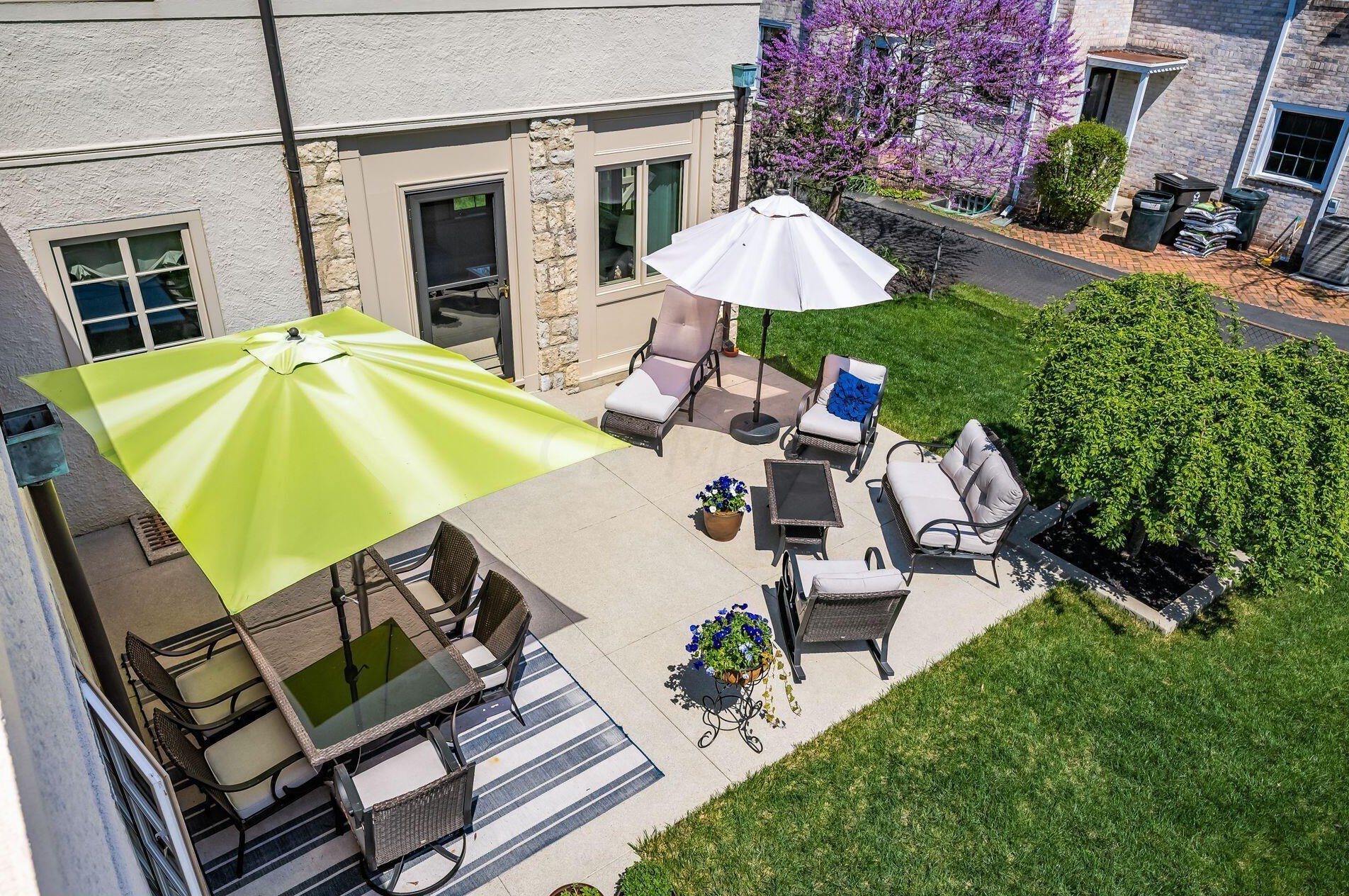 2699 Bexley Park Rd, Columbus OH 43209-2236 exterior