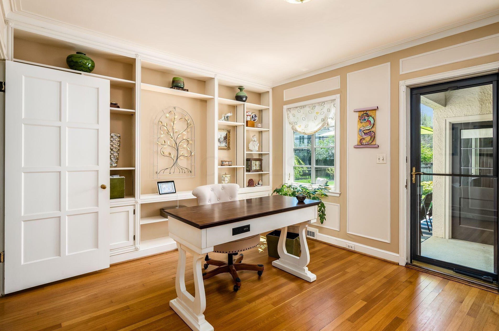 2699 Bexley Park Rd, Columbus OH 43209-2236 exterior