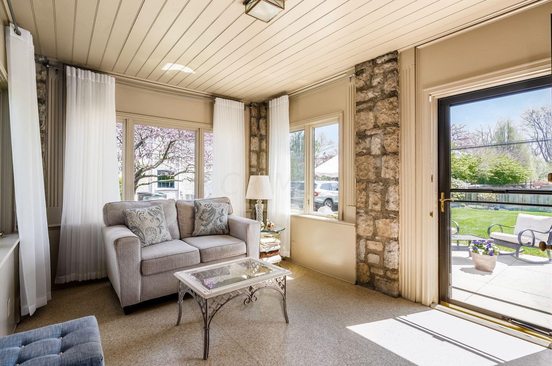 2699 Bexley Park Rd, Columbus OH 43209-2236 exterior