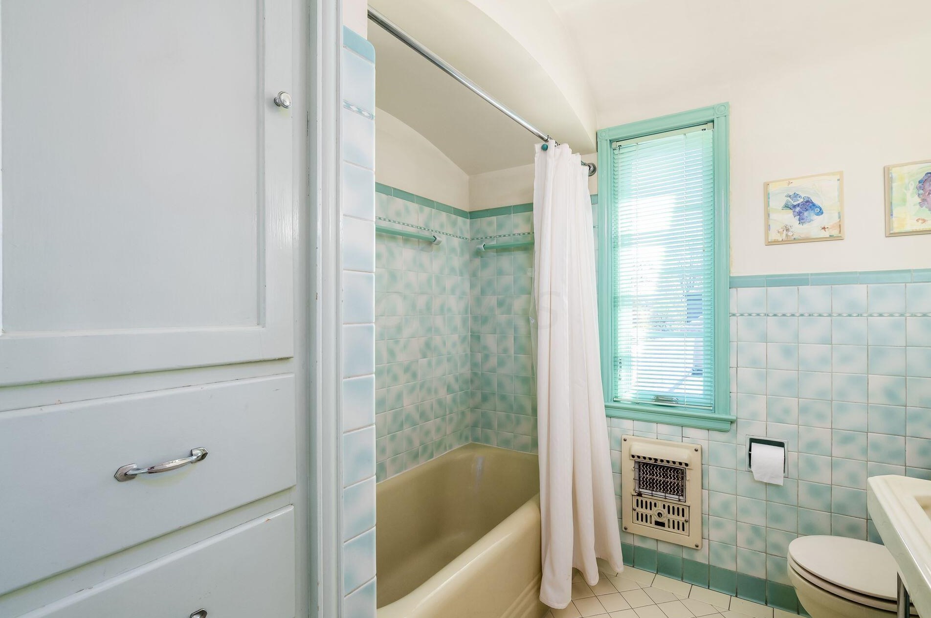 2699 Bexley Park Rd, Columbus OH 43209-2236 exterior