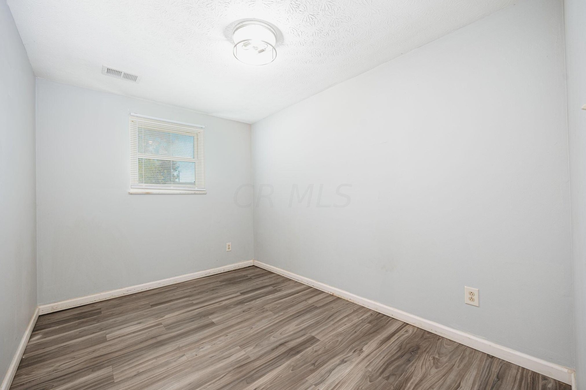 630 Harland Dr, Columbus OH 43207-4144 exterior