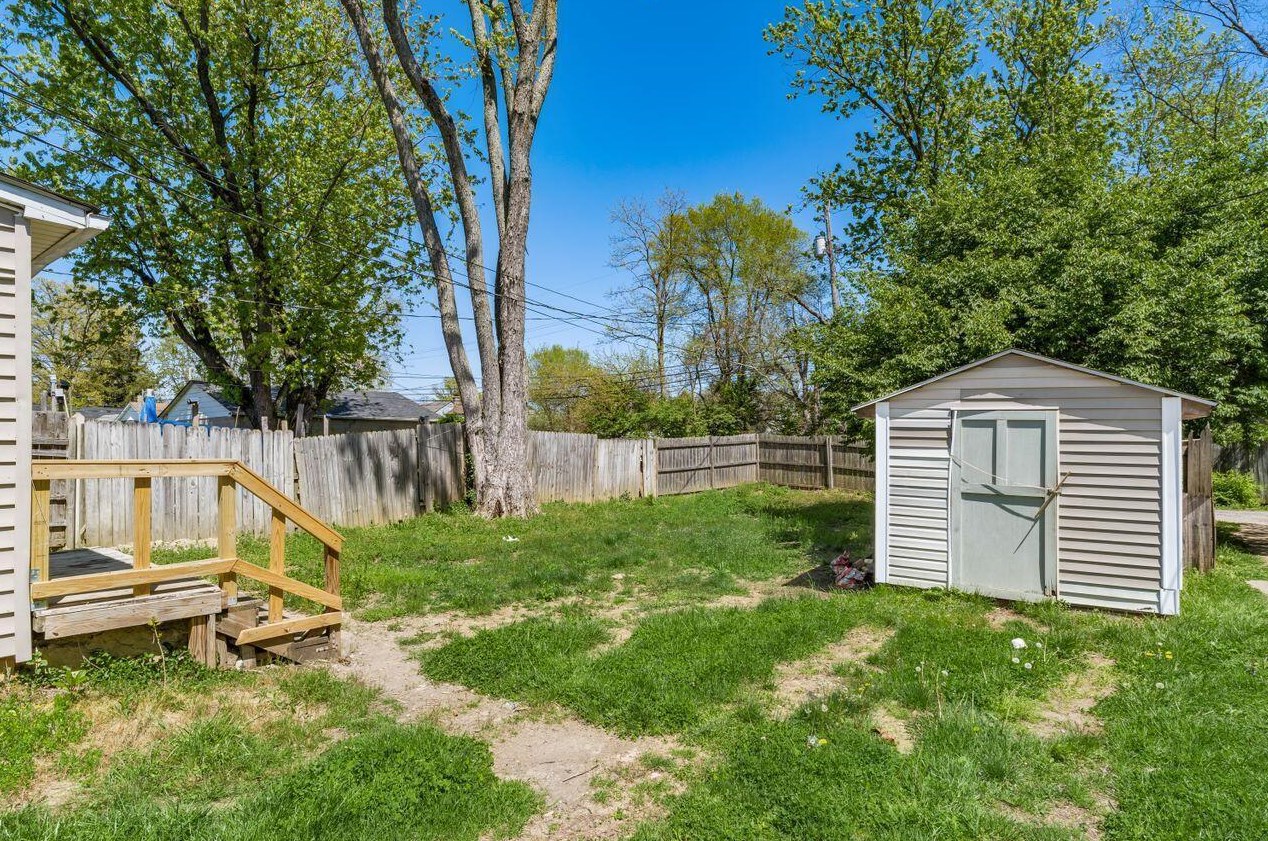 574 Hampton Rd, Columbus OH 43213-2727 exterior