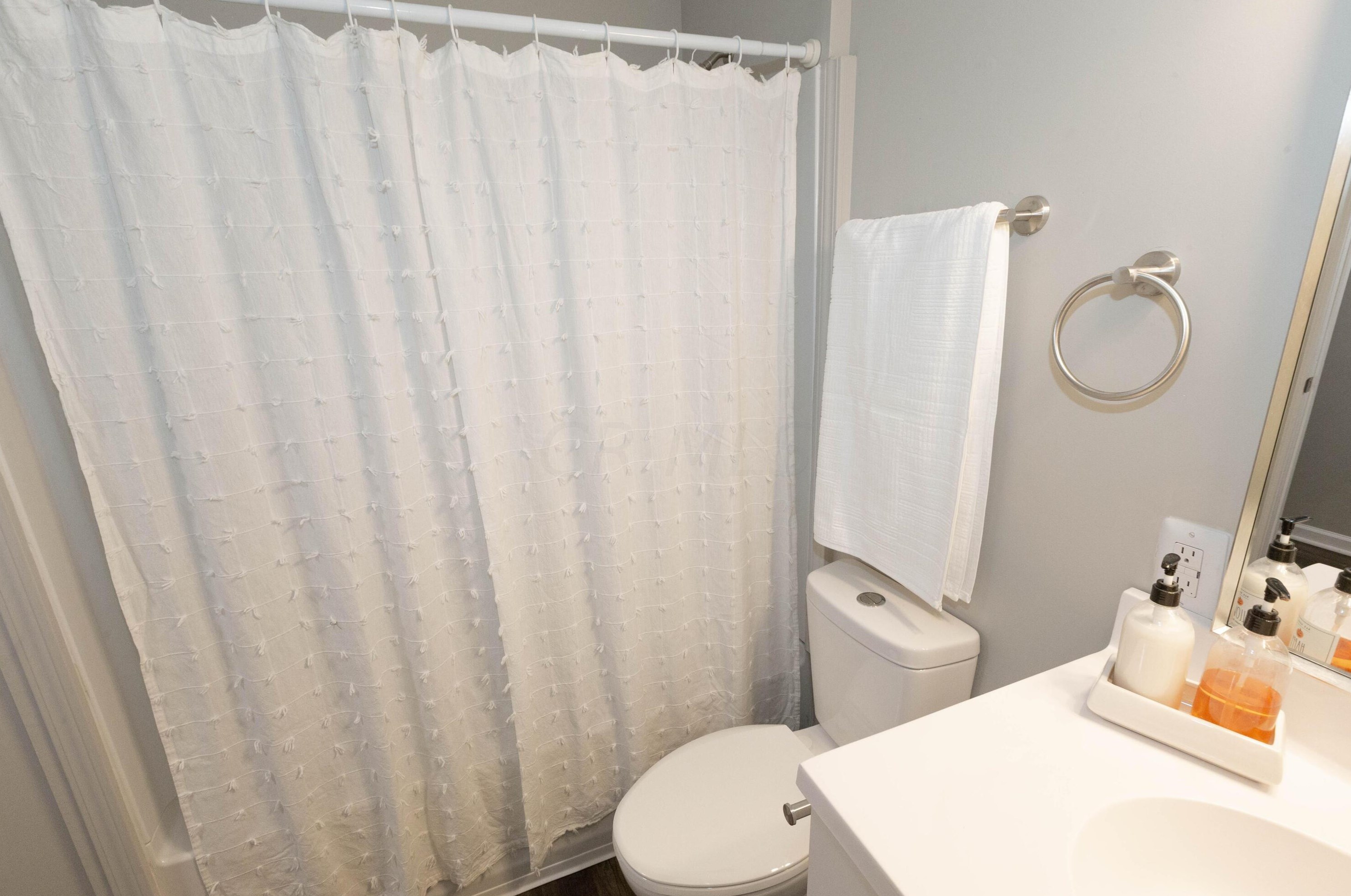 942 Vanderberg Pl, Columbus OH  43204-1761 exterior