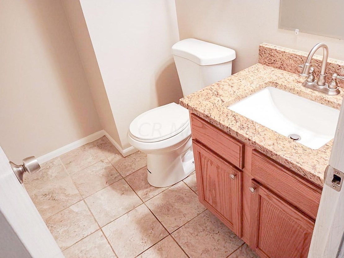 1151 Tenagra Way, Columbus OH 43228-9160 exterior