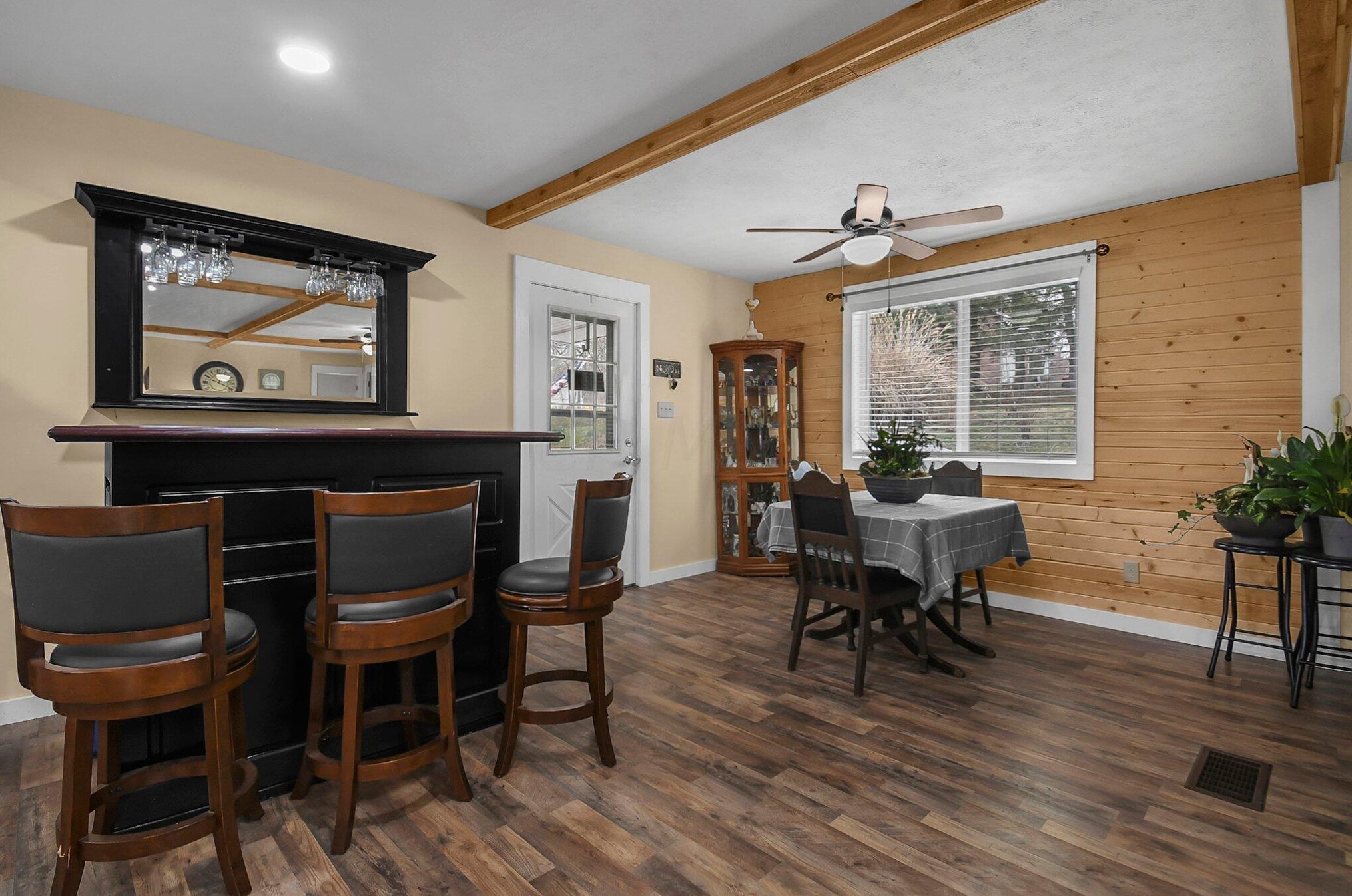 2377 Pumpkinvine Rd, Lancaster OH  43130-8010 exterior