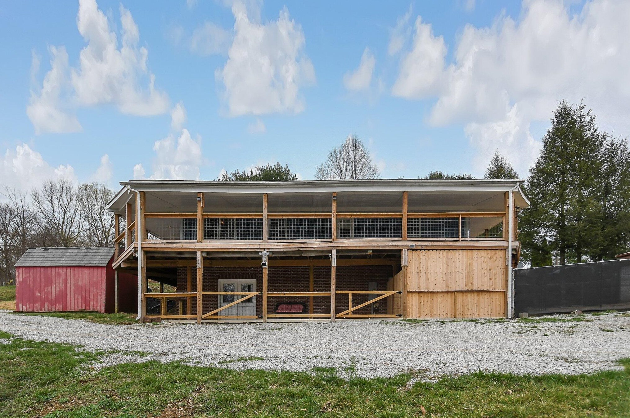 2377 Pumpkinvine Rd, Lancaster OH  43130-8010 exterior