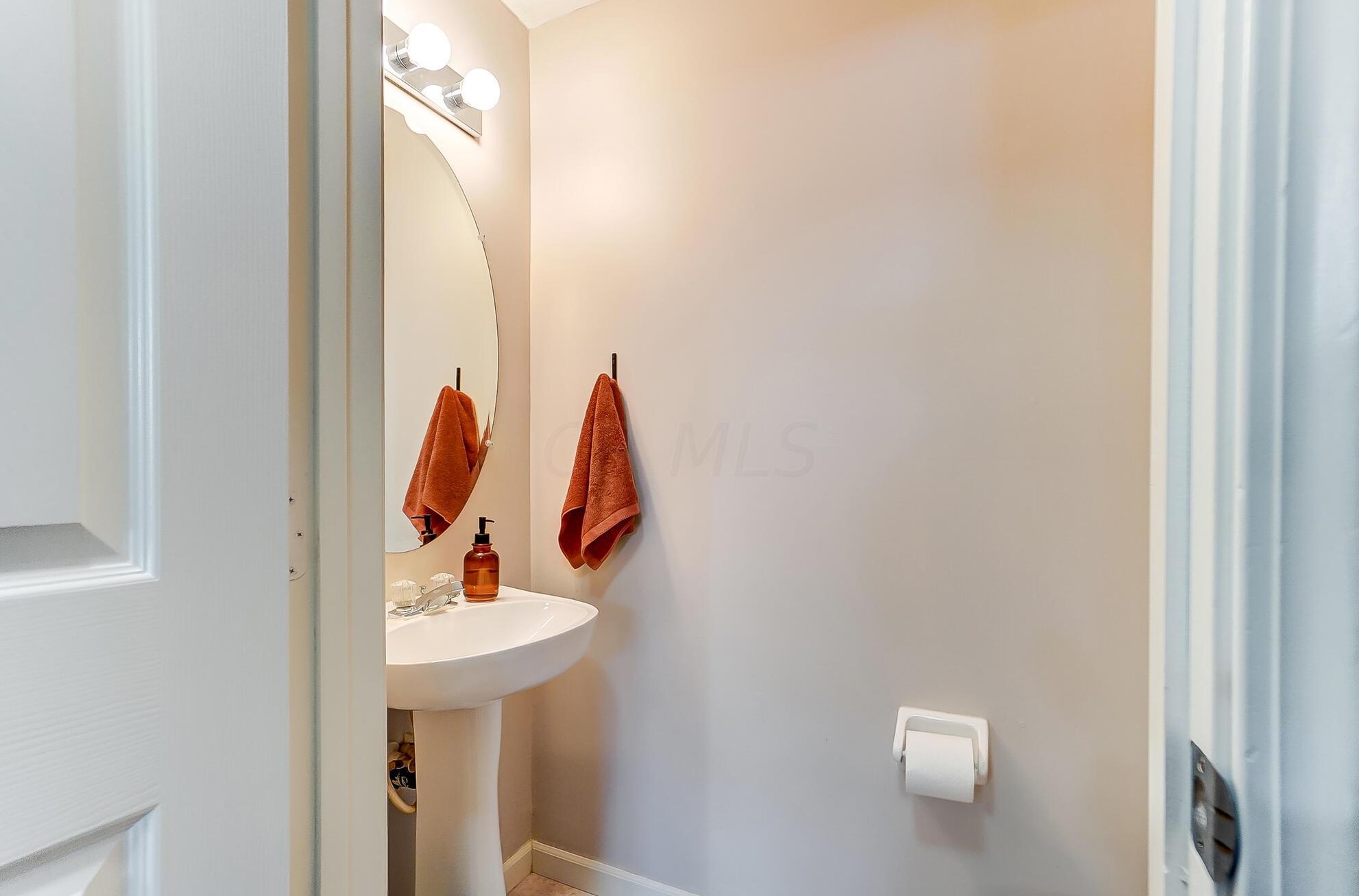 294 Shadbush Dr, Blacklick OH  43004-8440 exterior