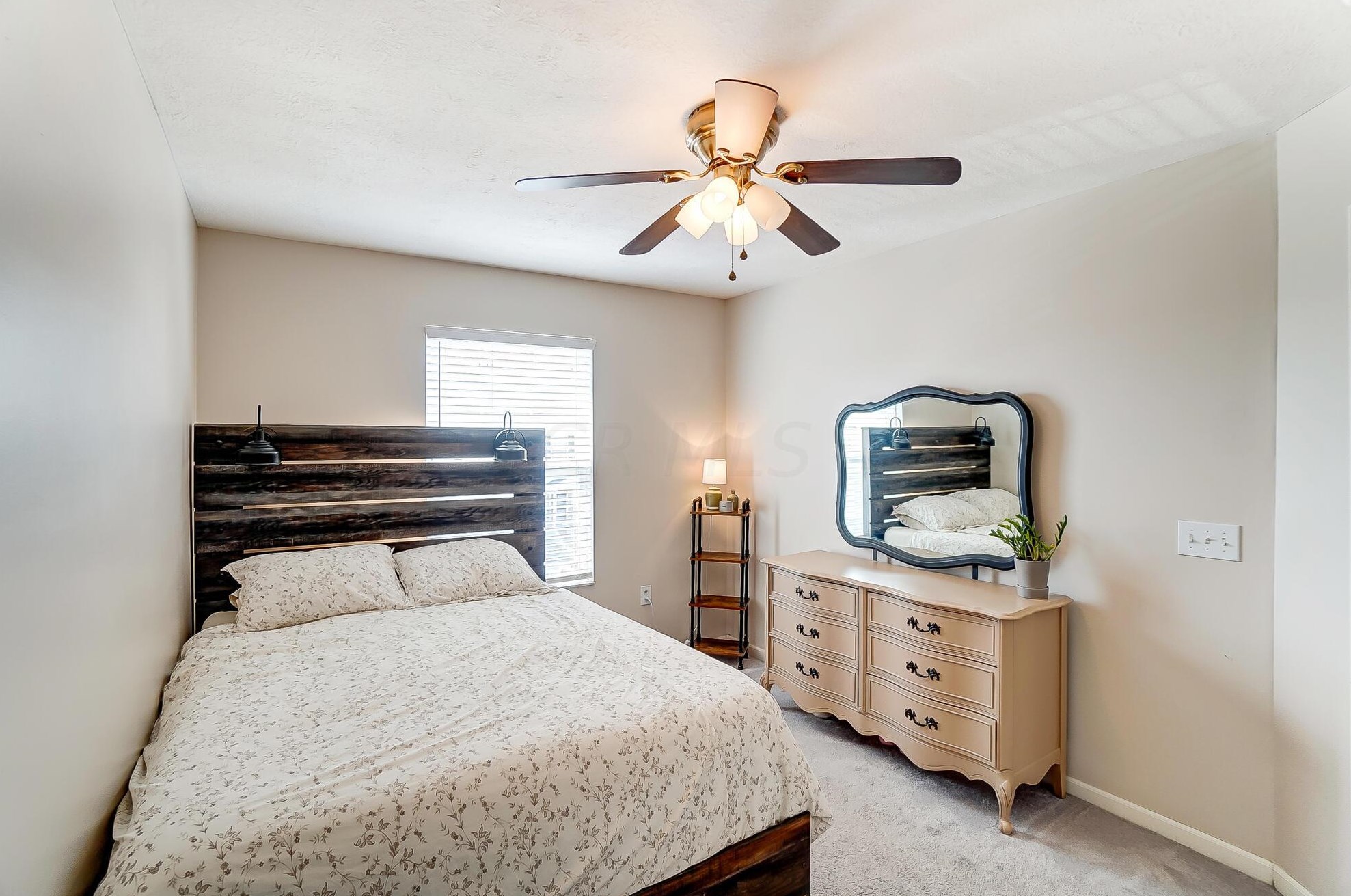 294 Shadbush Dr, Blacklick OH  43004-8440 exterior