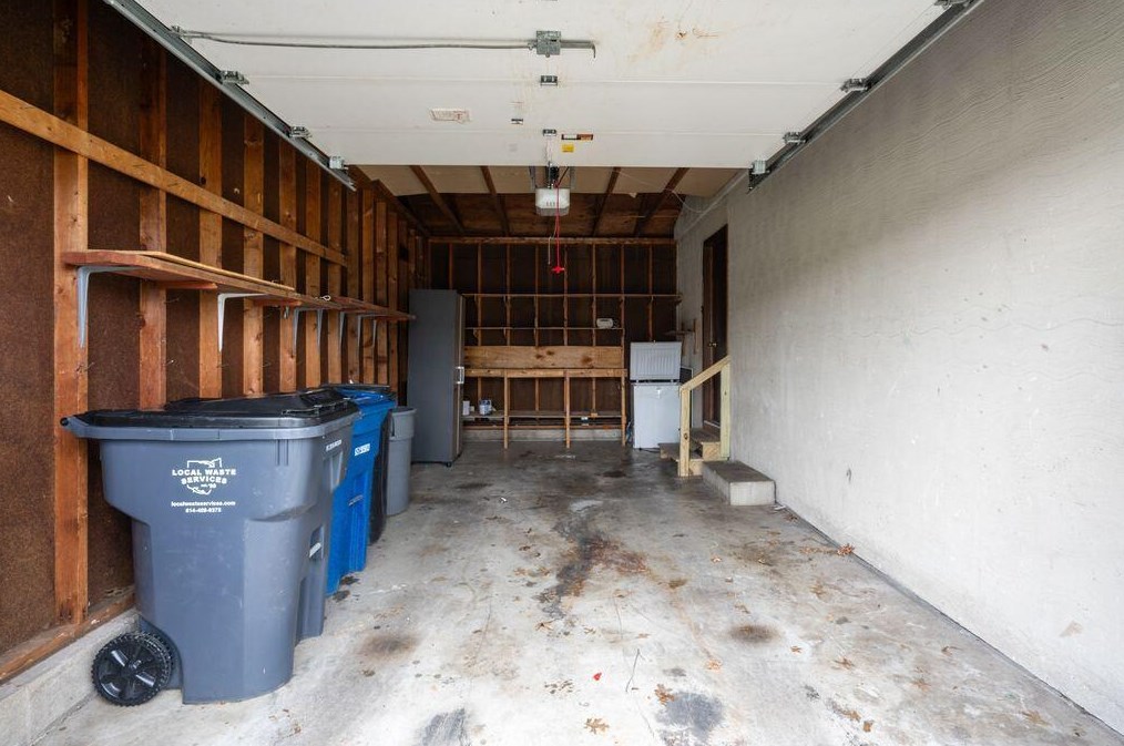 501 Goshen Ct, Columbus OH 43230-2711 exterior