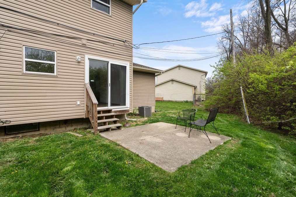 501 Goshen Ct, Columbus OH 43230-2711 exterior