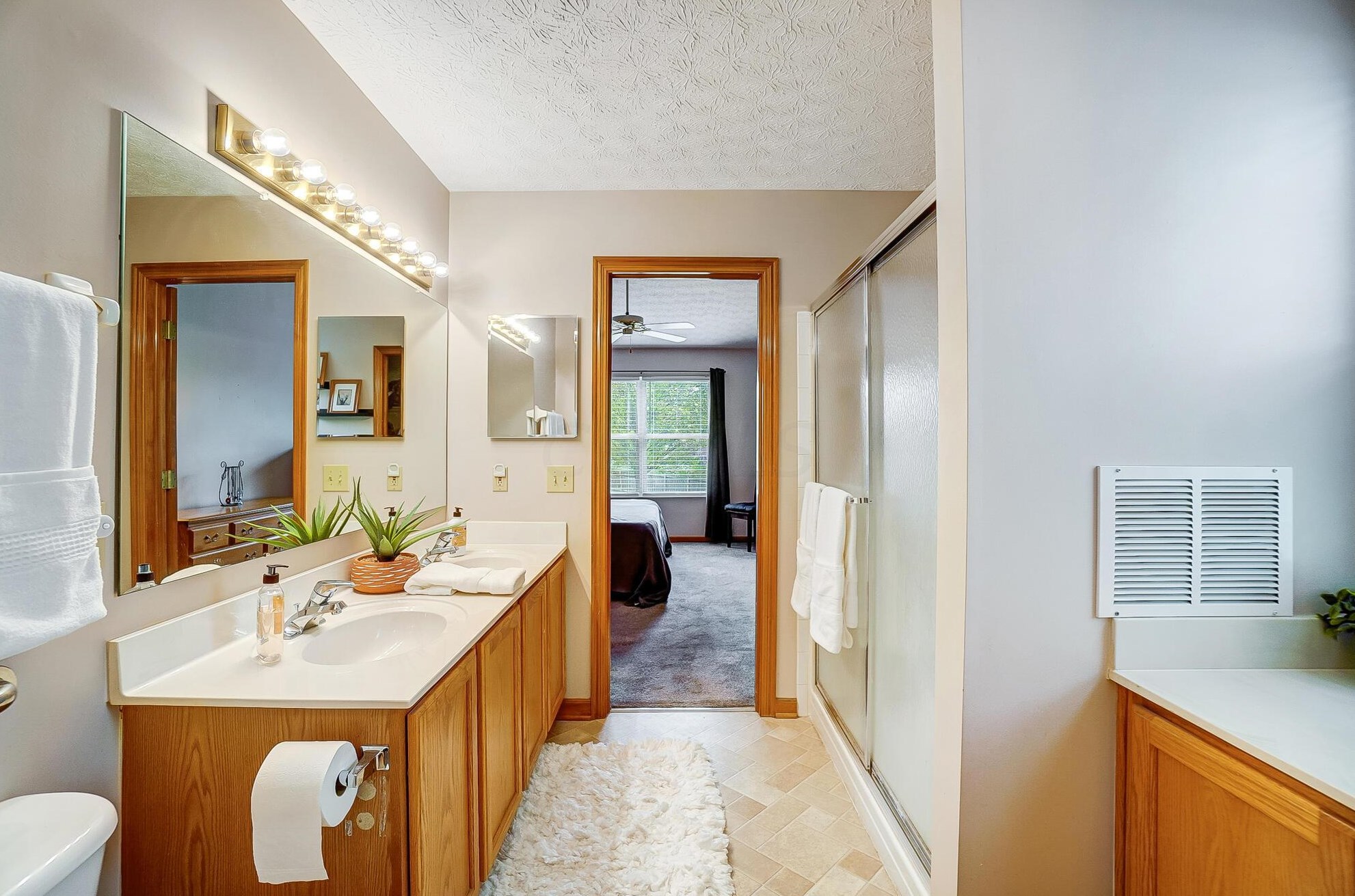 3483 Treeline Ln, Darbydale OH  43123-4872 exterior