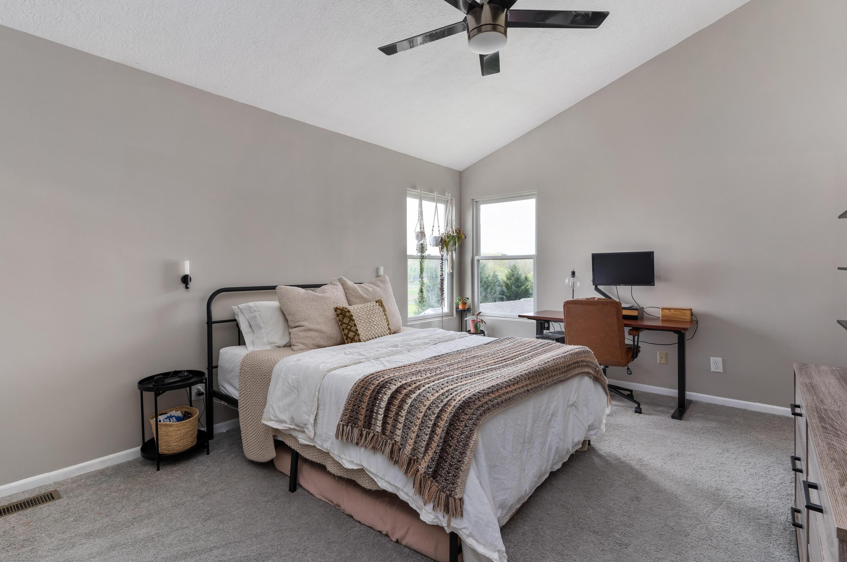 492 Autumn Ridge Cir, Pickerington OH  43147-7836 exterior