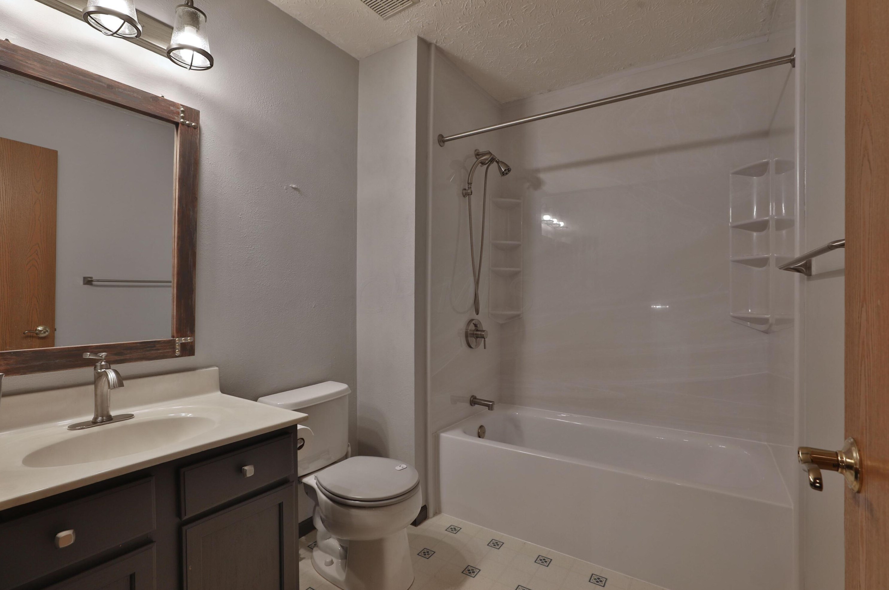 5504 Westerville Crossing Dr, Westerville OH  43081-9630 exterior