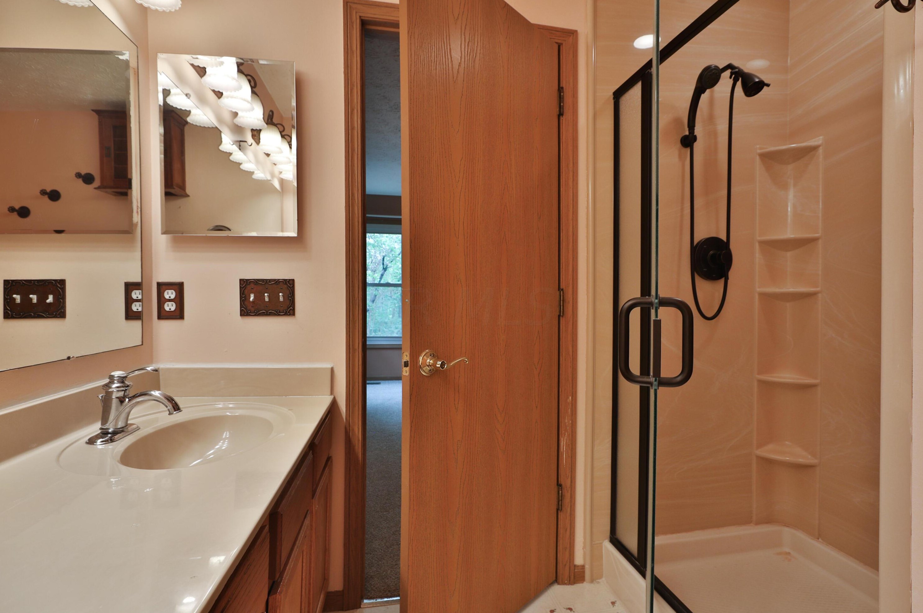 5504 Westerville Crossing Dr, Westerville OH  43081-9630 exterior