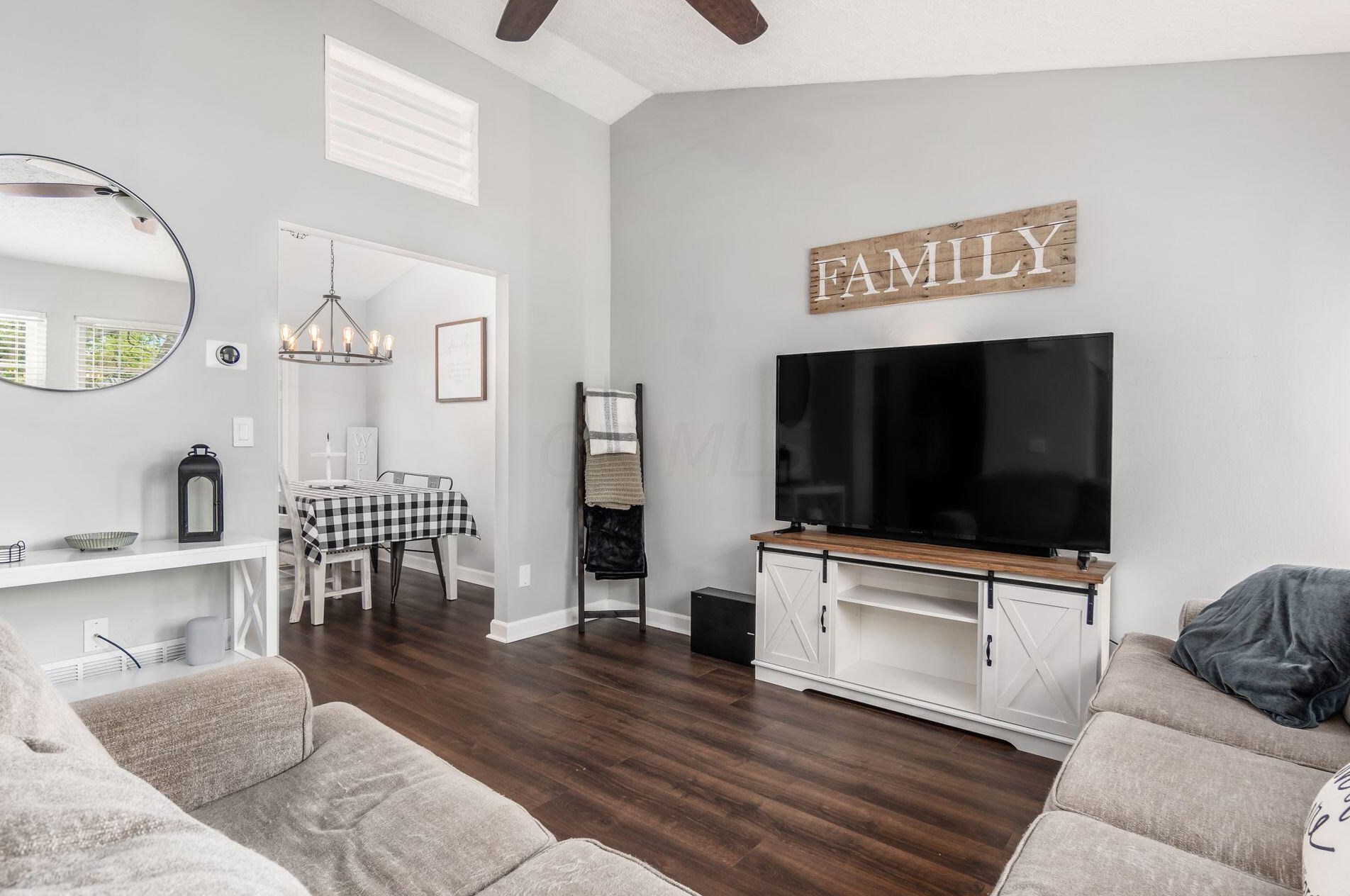 4922 Mckenna Ct, Columbus OH  43221-5230 exterior