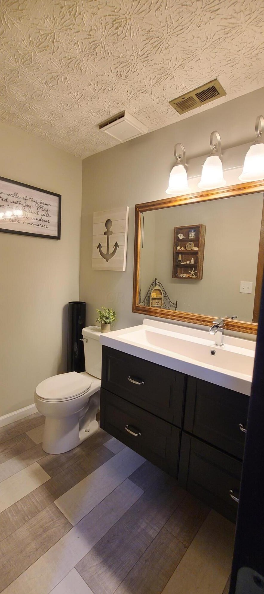 836 Mcdonell Dr, Columbus OH  43230-1620 exterior