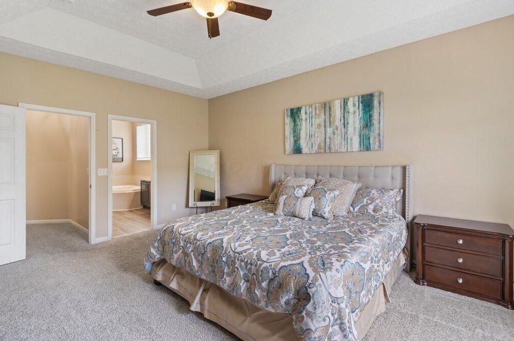 7952 Howell Dr, Westerville OH  43081-8046 exterior