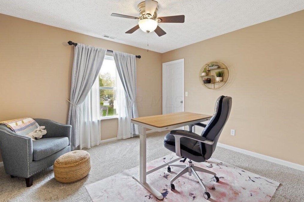 7952 Howell Dr, Westerville OH  43081-8046 exterior