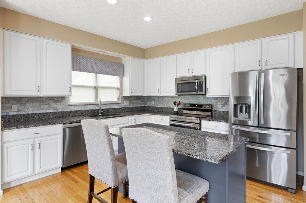 7952 Howell Dr, Westerville OH  43081-8046 exterior