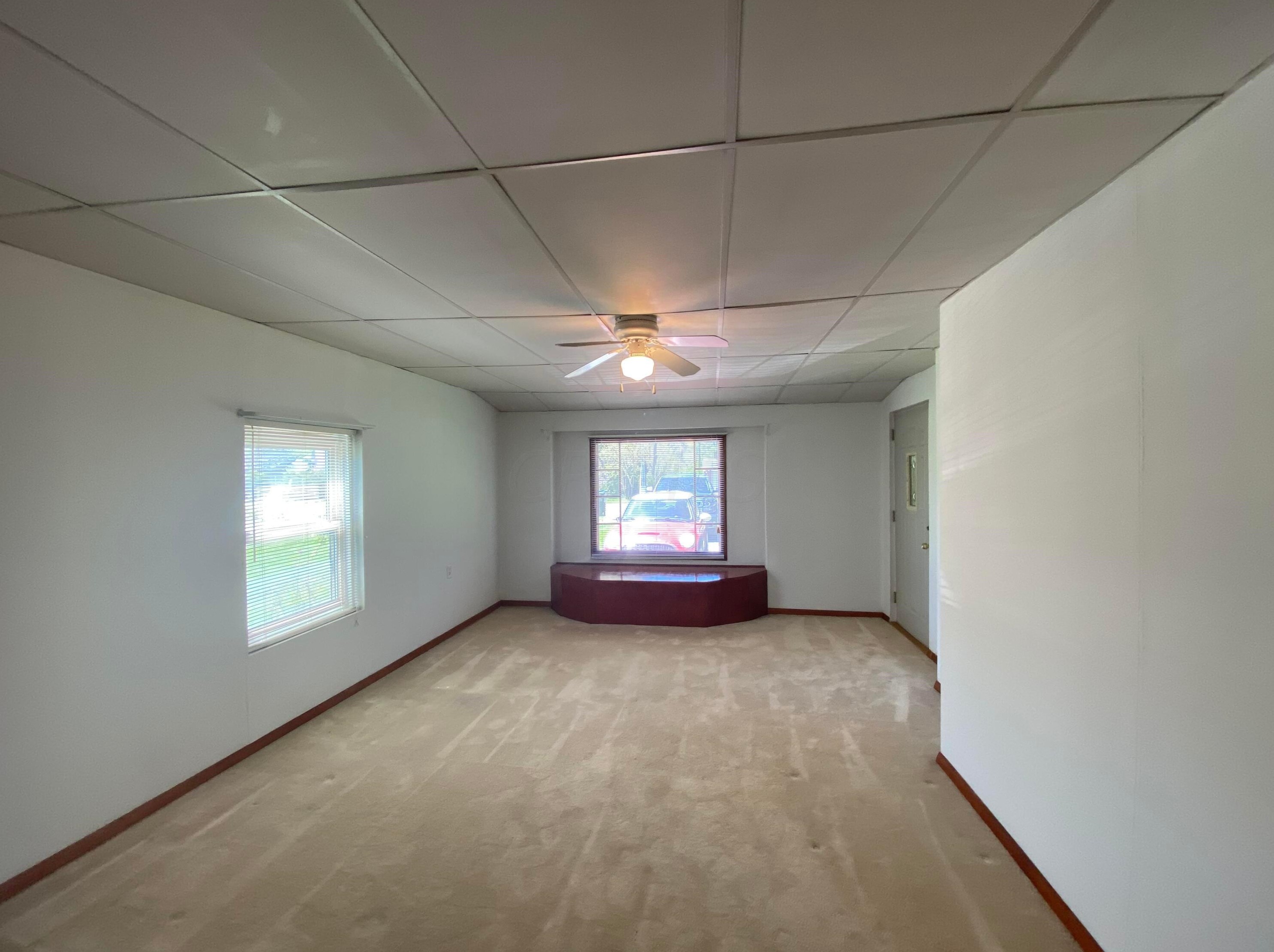 4326 Maize Rd, Columbus OH  43224-1952 exterior