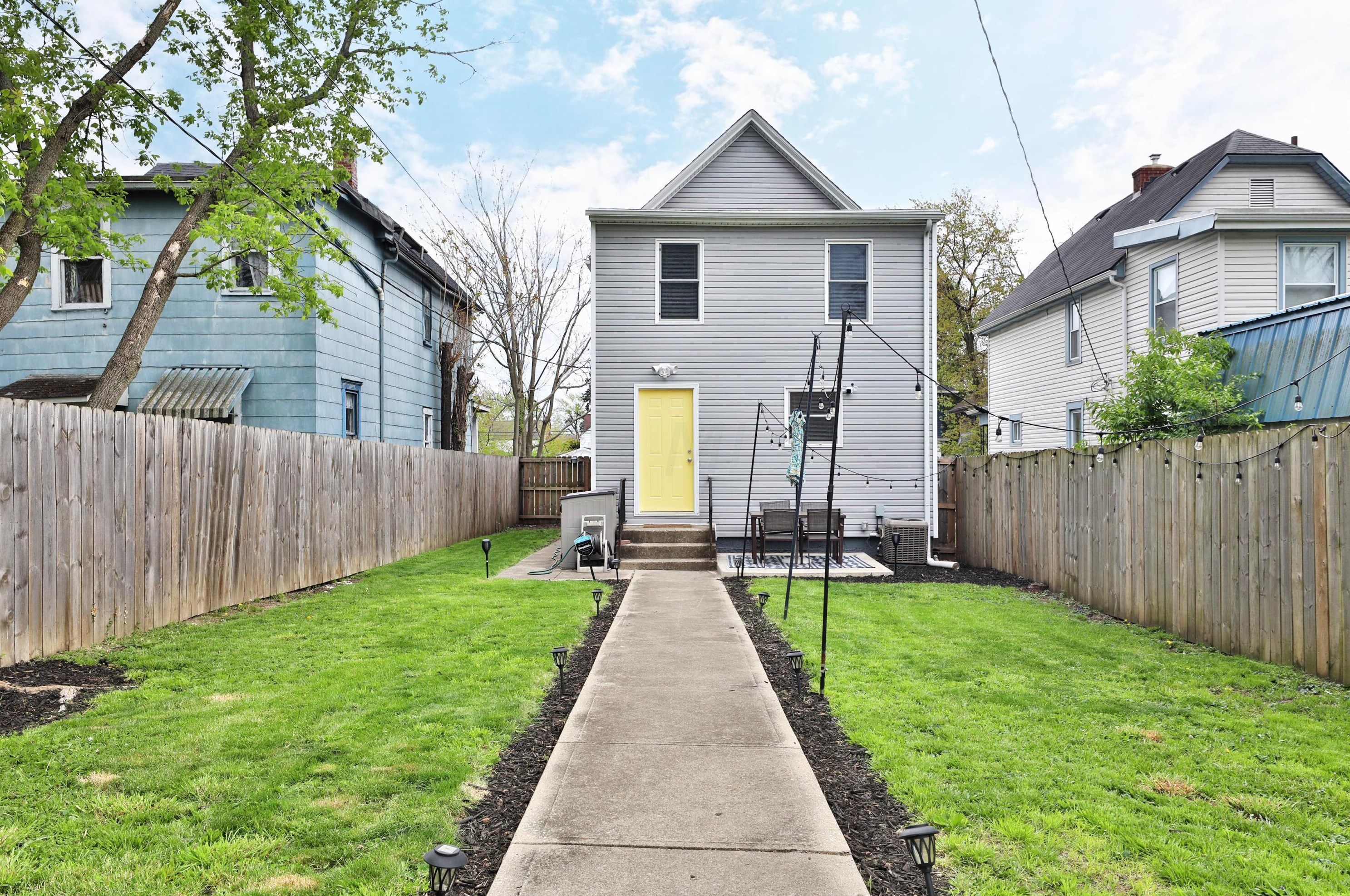 953 Ellsworth Ave, Columbus OH  43206-1709 exterior