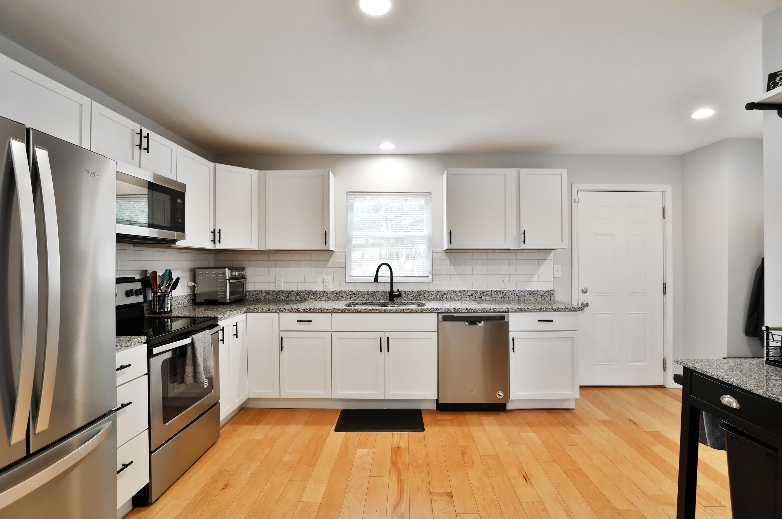 953 Ellsworth Ave, Columbus OH  43206-1709 exterior