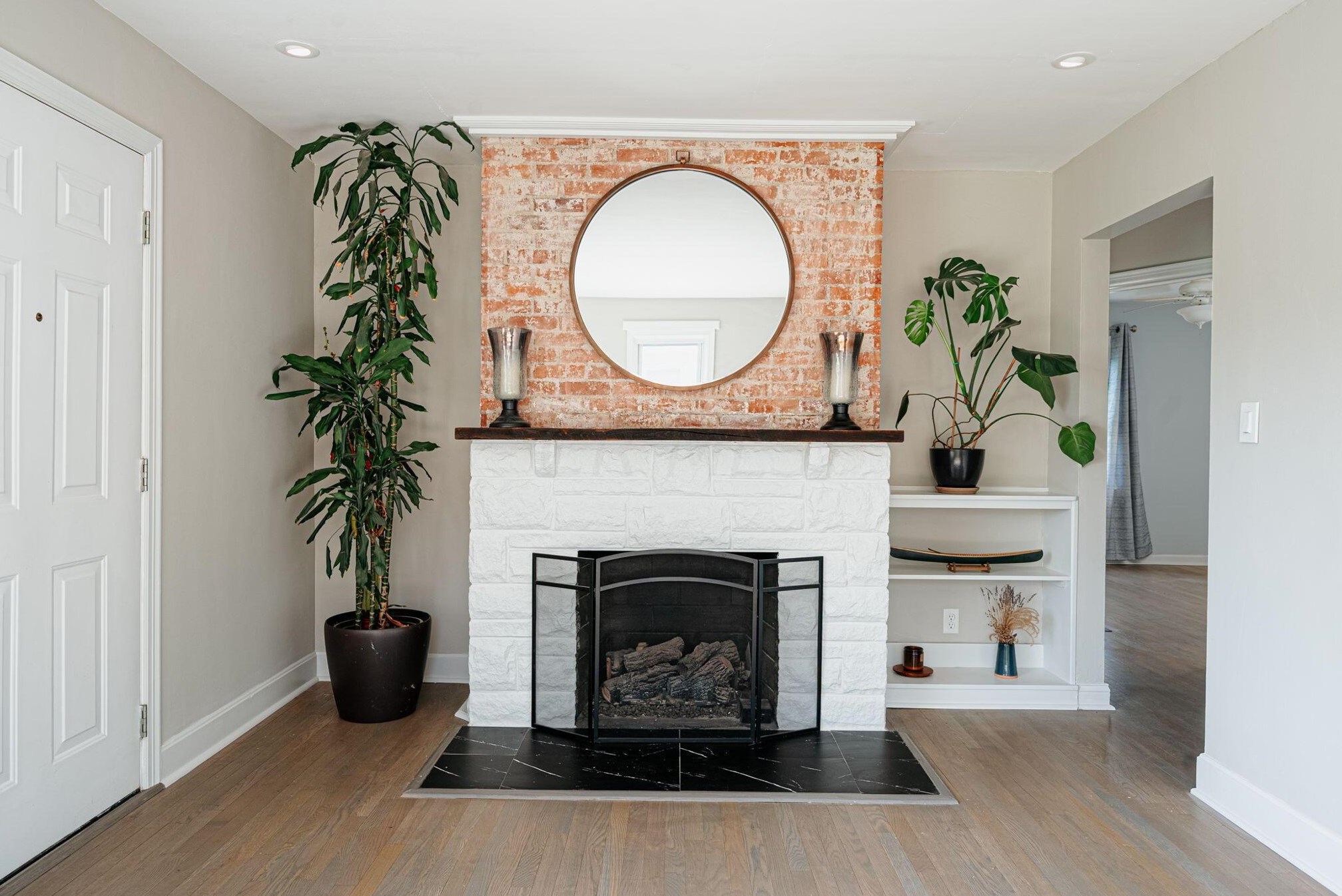 3259 Kenyon Rd, Columbus OH  43221-1809 exterior