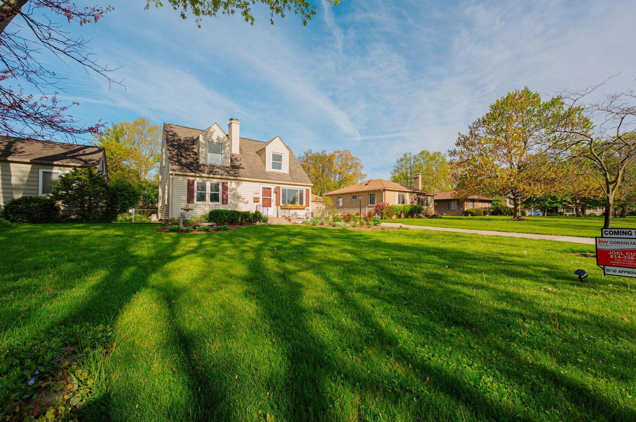 3259 Kenyon Rd, Columbus OH  43221-1809 exterior