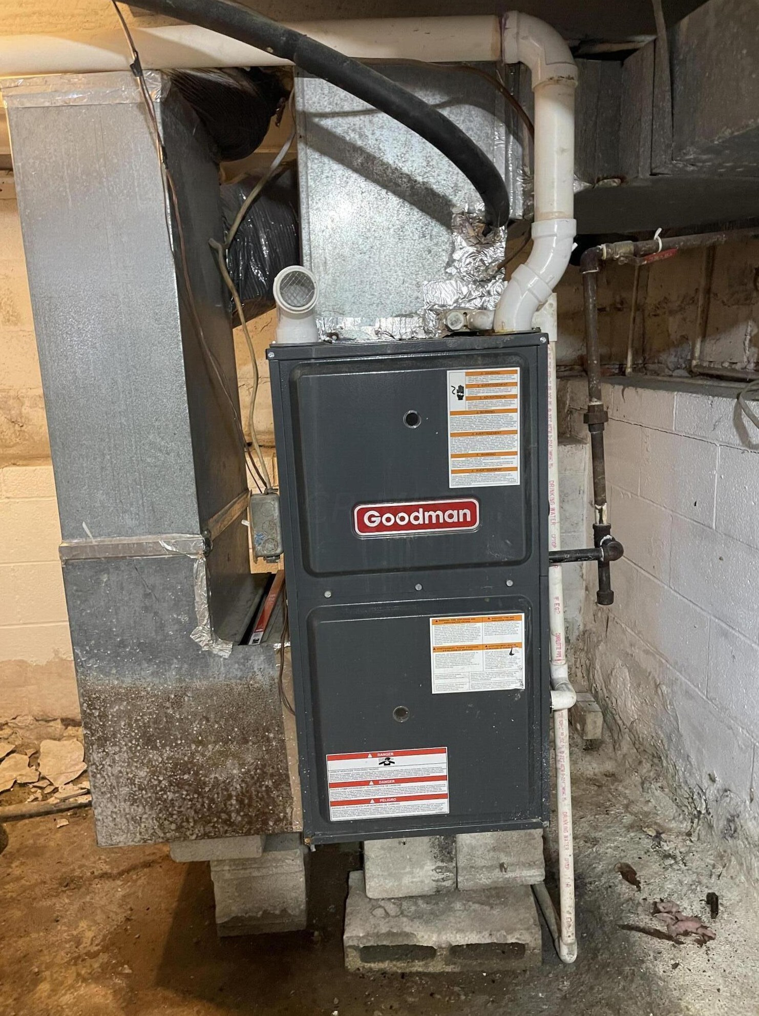 406 Emmit Ave, Columbus OH  43228-1961 exterior