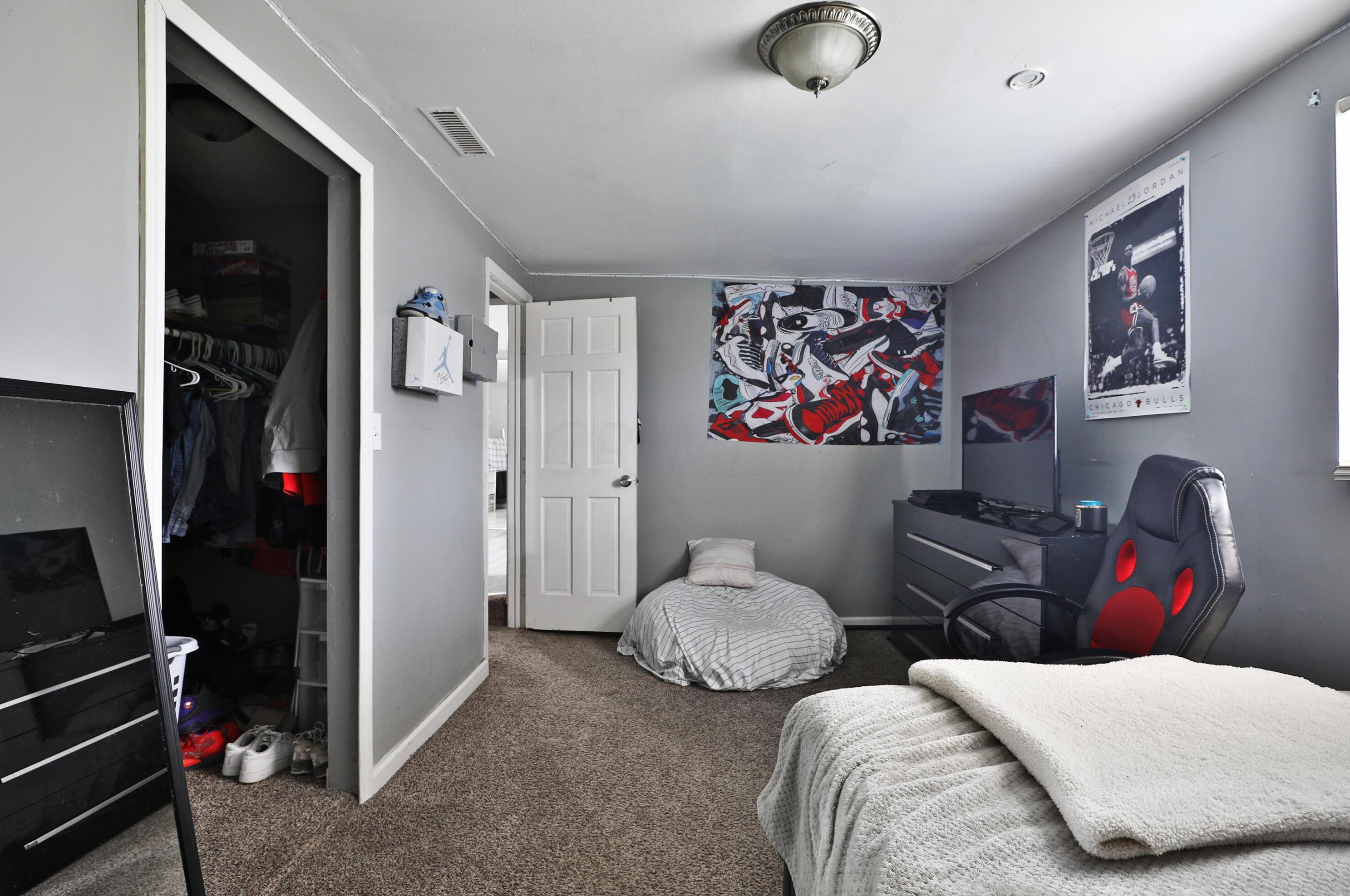 406 Emmit Ave, Columbus OH  43228-1961 exterior