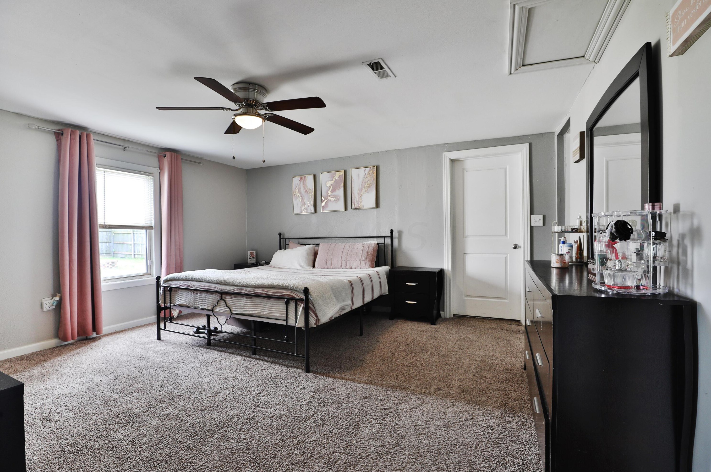 406 Emmit Ave, Columbus OH  43228-1961 exterior