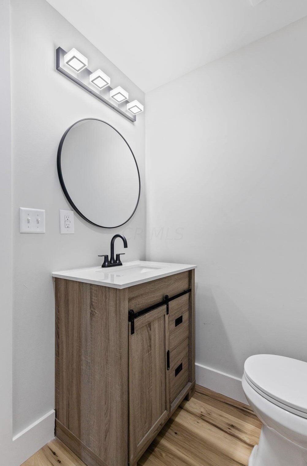 160 Warren Ave, Columbus OH  43204-3054 exterior