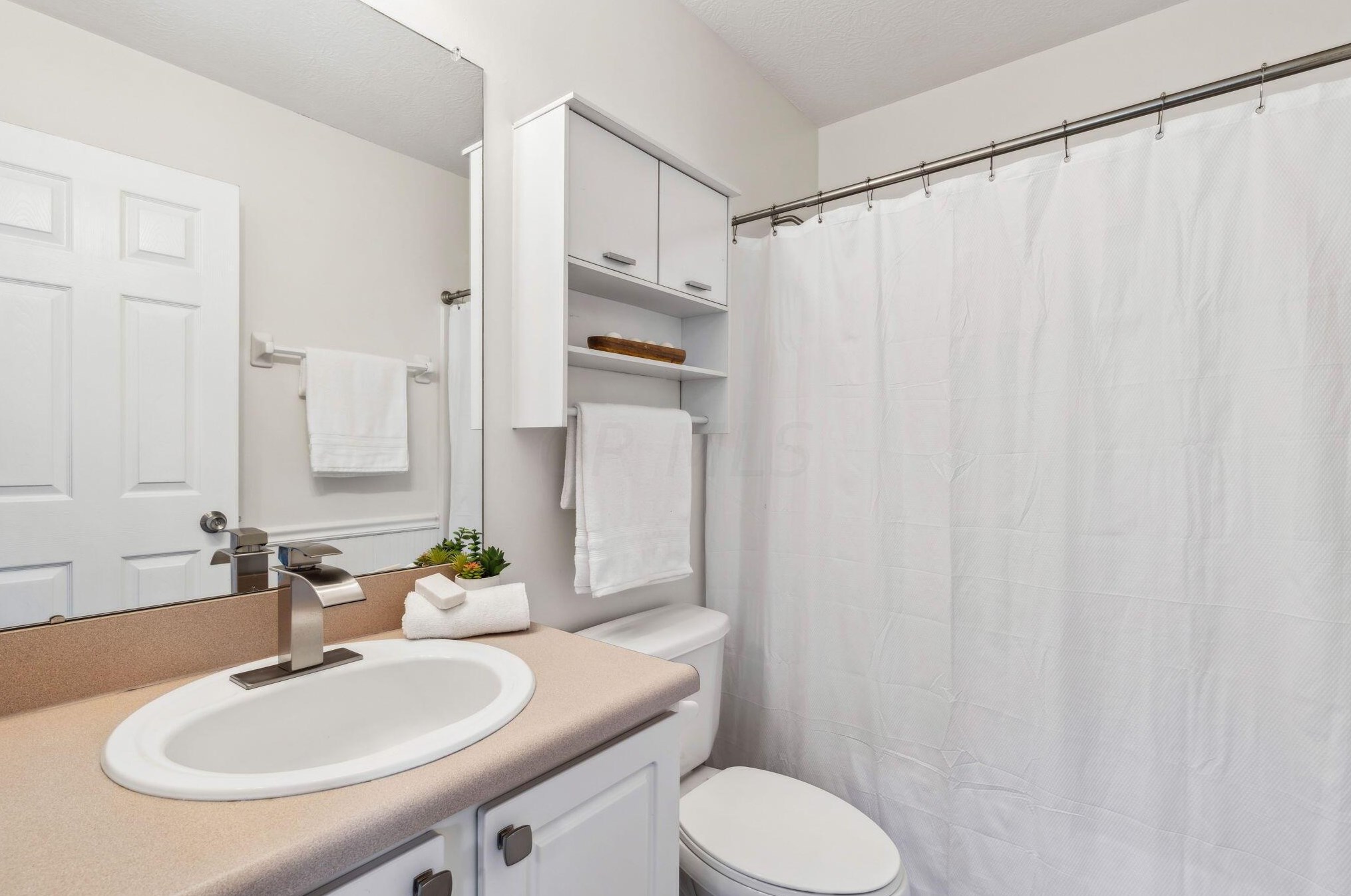 184 Preswicke Ml, Blacklick OH  43004-8771 exterior