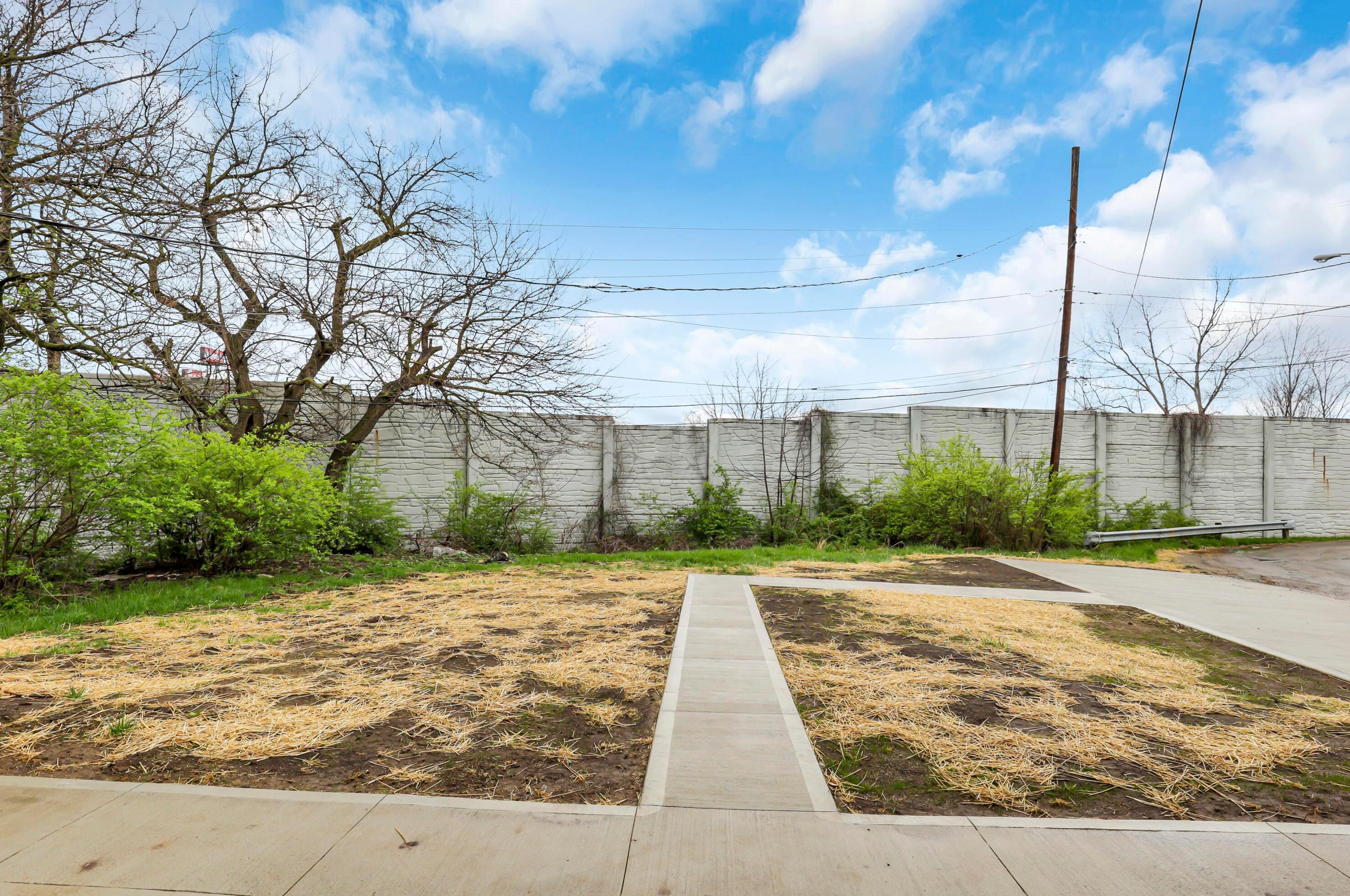 1123-1129 Sidney St, Columbus OH exterior