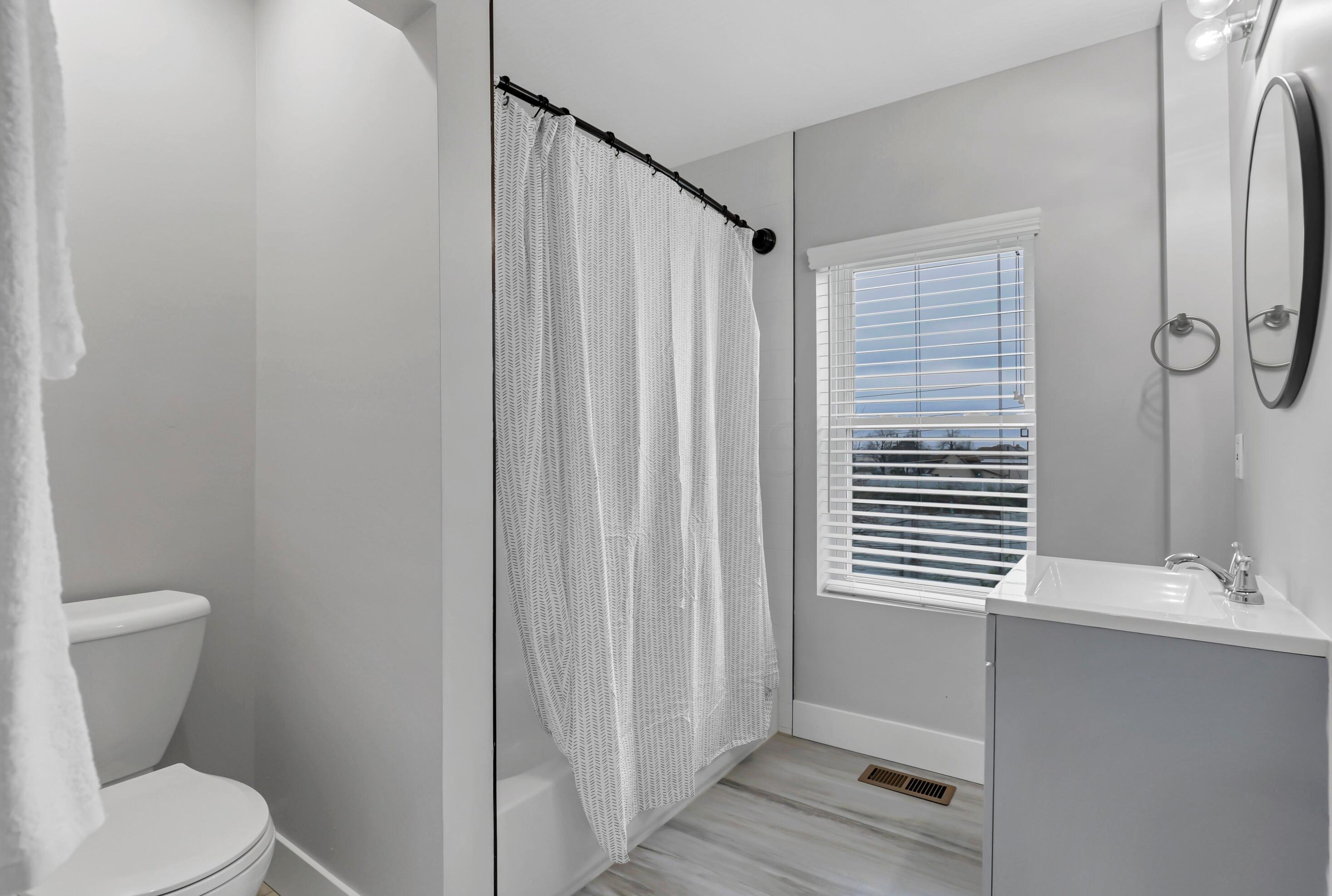 1123-1129 Sidney St, Columbus OH exterior