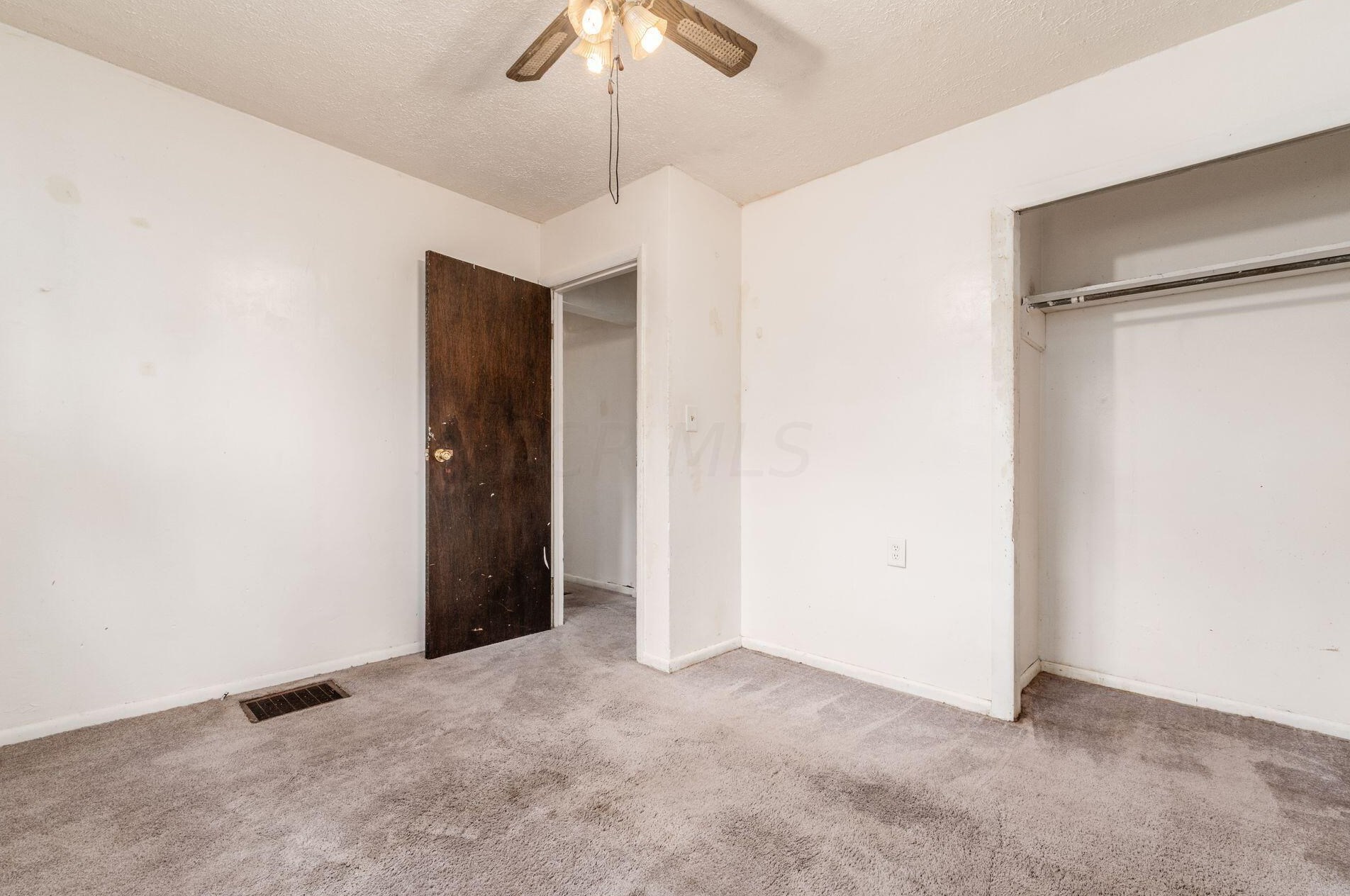 2181 Sagamore Rd, Columbus OH  43219-1285 exterior