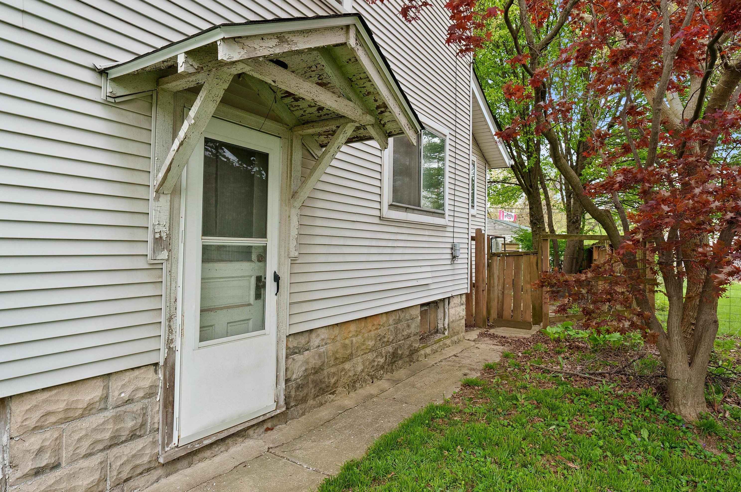 2730 Elliott Ave, Columbus OH  43204-3436 exterior