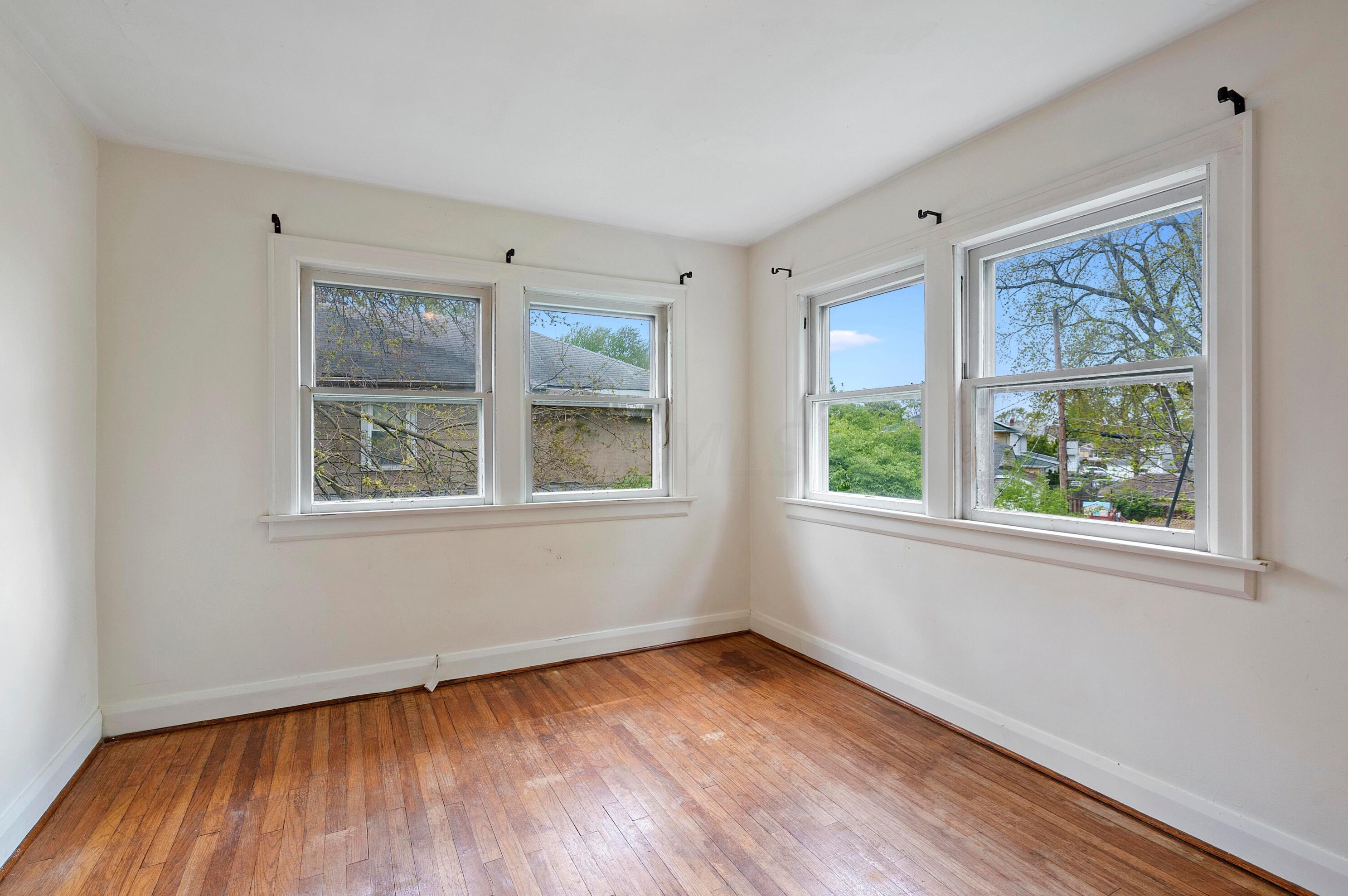 2730 Elliott Ave, Columbus OH  43204-3436 exterior