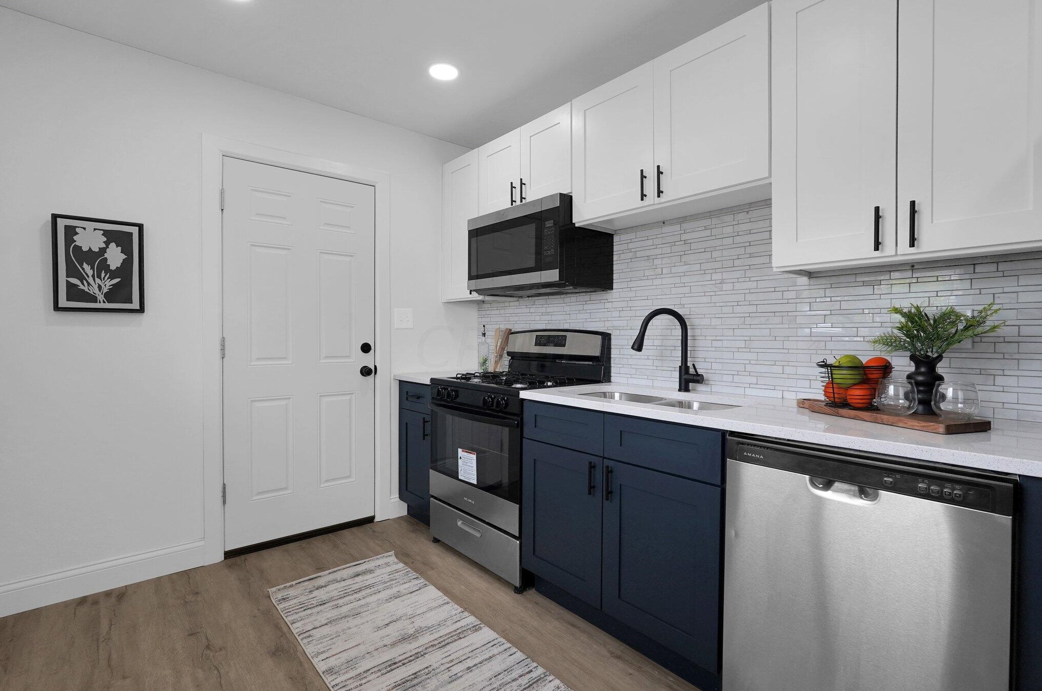 2943 Southfield Dr, Columbus OH 43207-3389 exterior