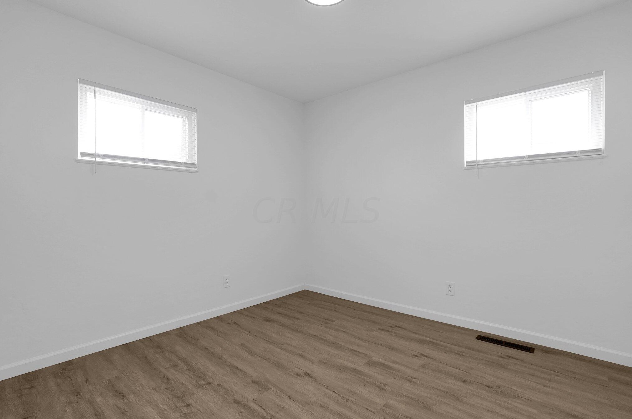 2943 Southfield Dr, Columbus OH 43207-3389 exterior