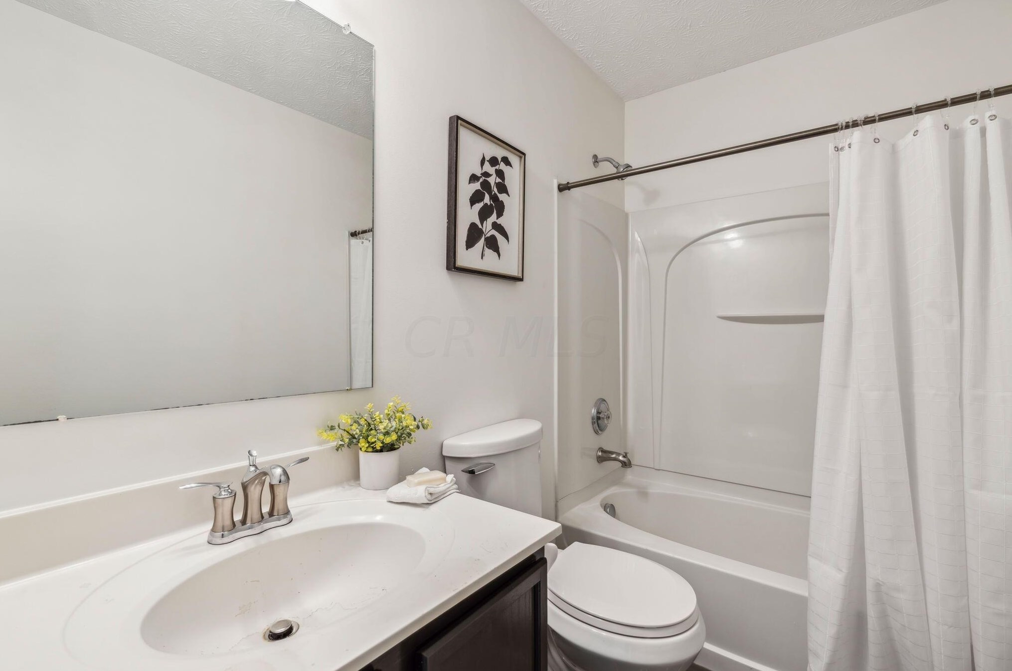 4640 Grandover Dr, Columbus OH  43207-8763 exterior