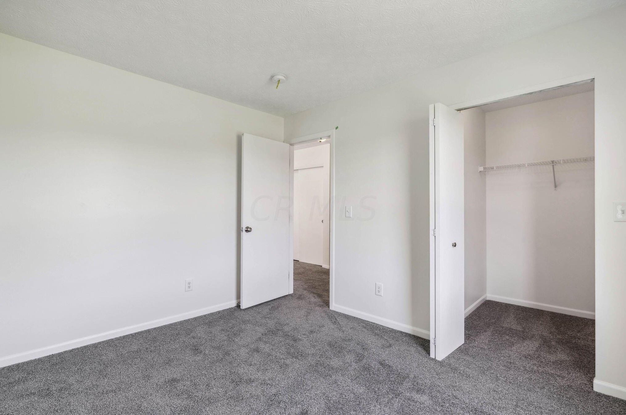 4640 Grandover Dr, Columbus OH  43207-8763 exterior