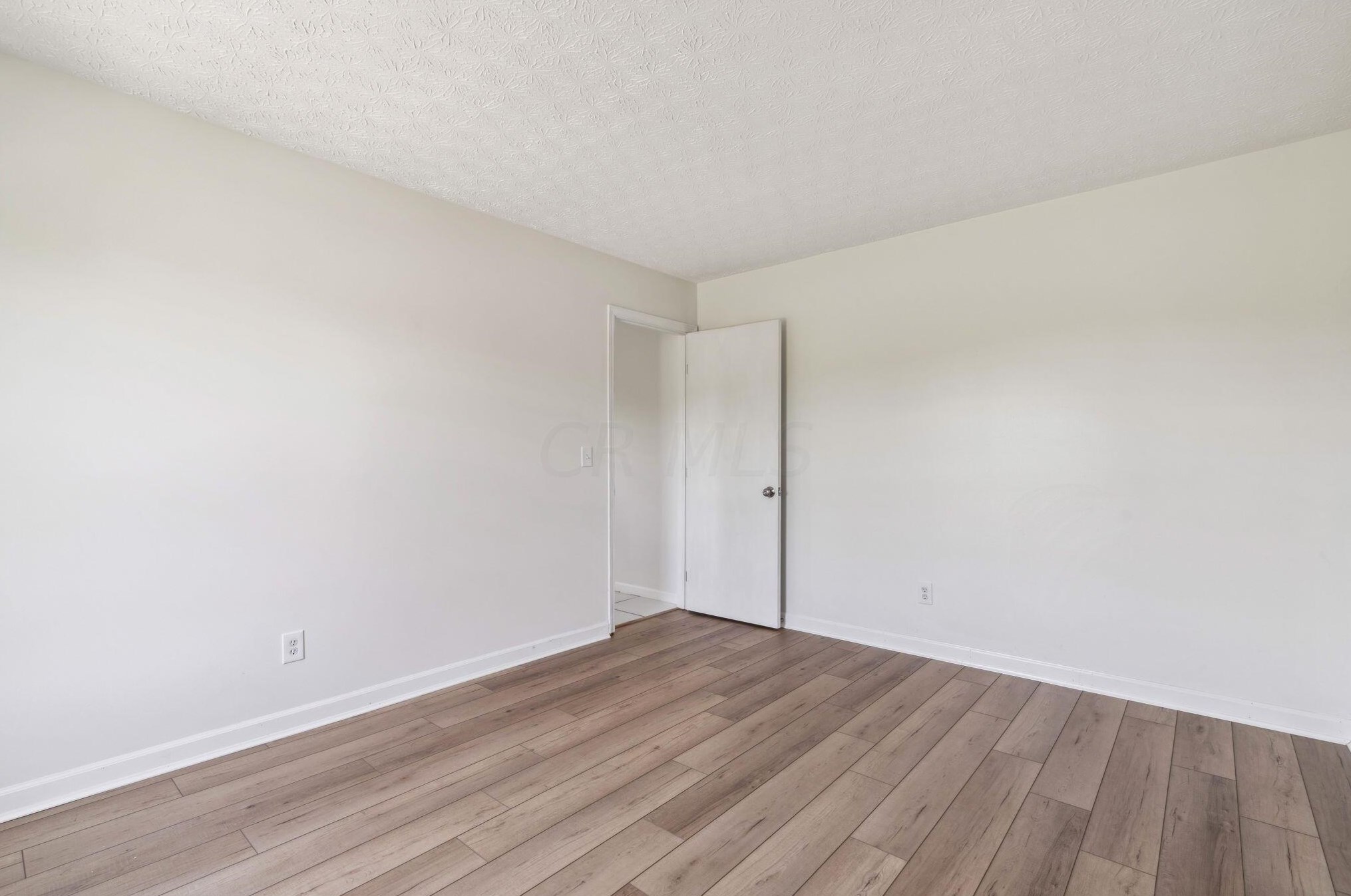 4640 Grandover Dr, Columbus OH  43207-8763 exterior