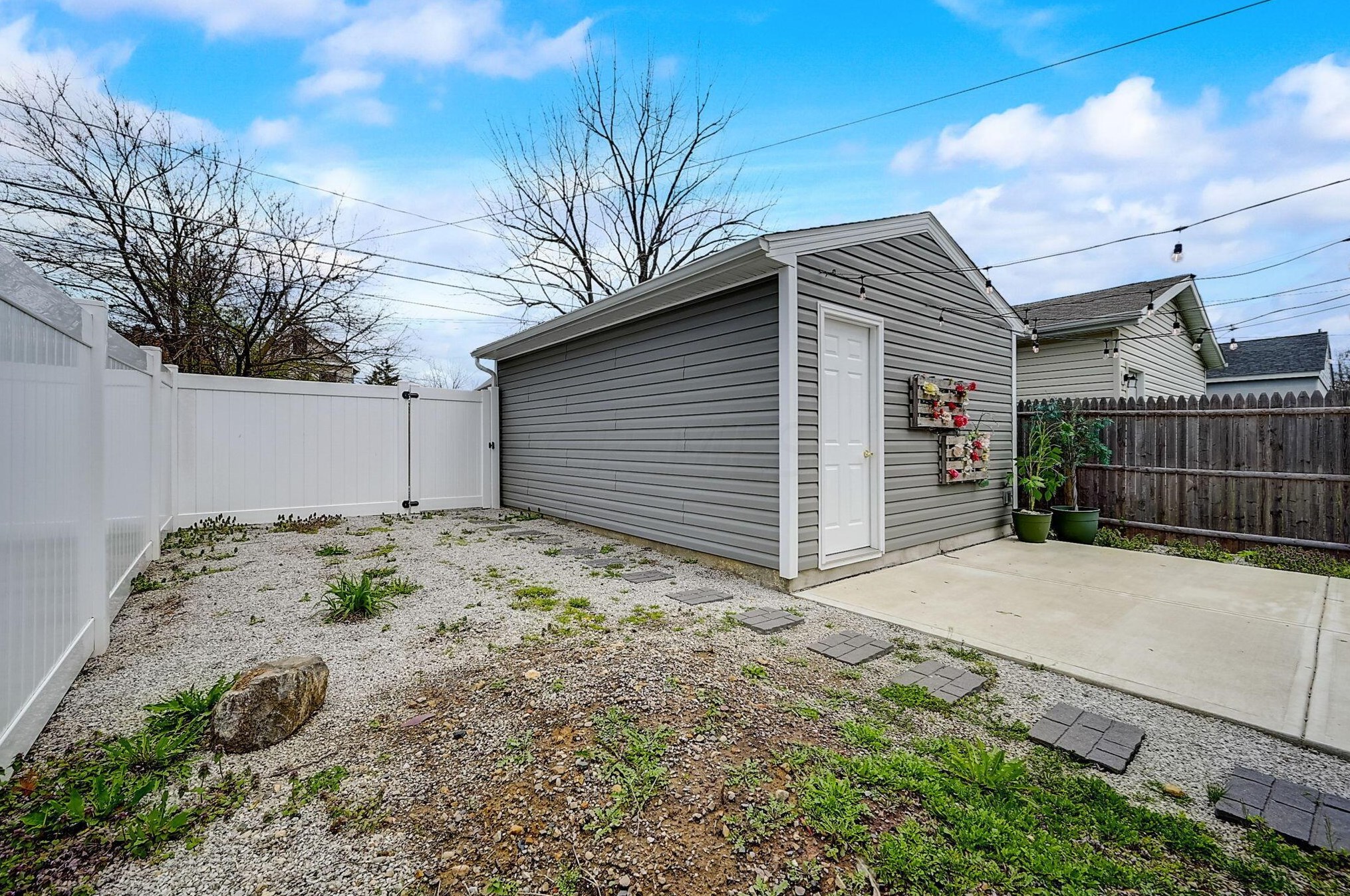 606 Stewart Ave, Columbus OH  43206-2884 exterior