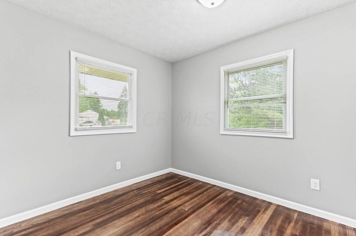 917 Lenore Ave, Columbus OH  43224-3238 exterior