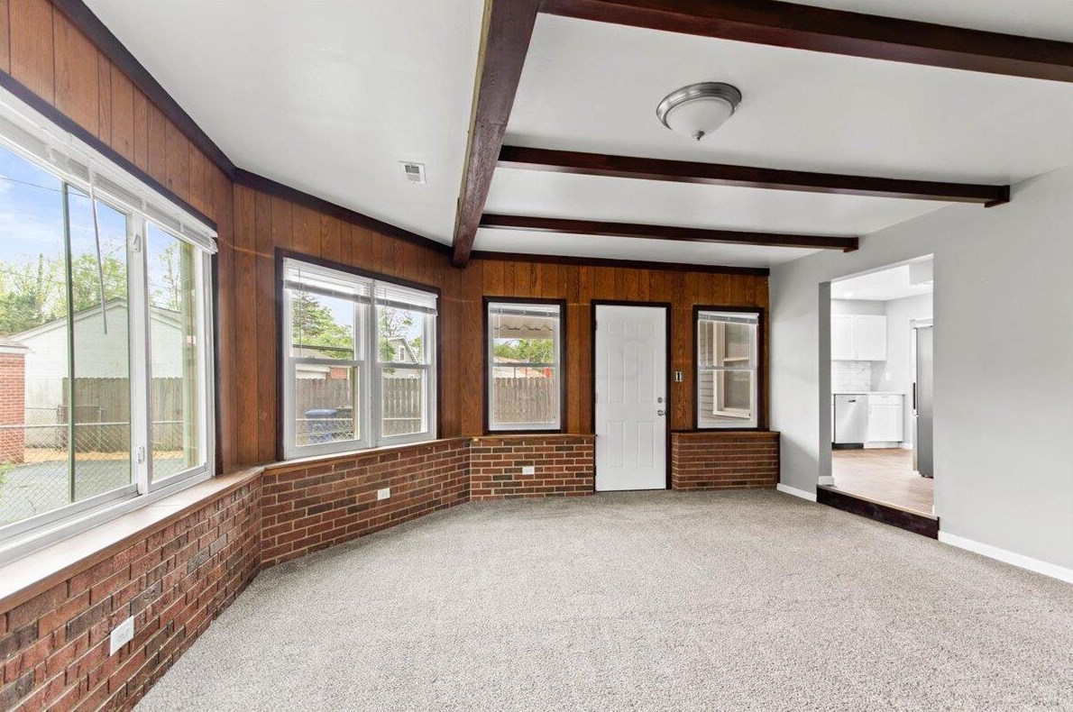 917 Lenore Ave, Columbus OH  43224-3238 exterior