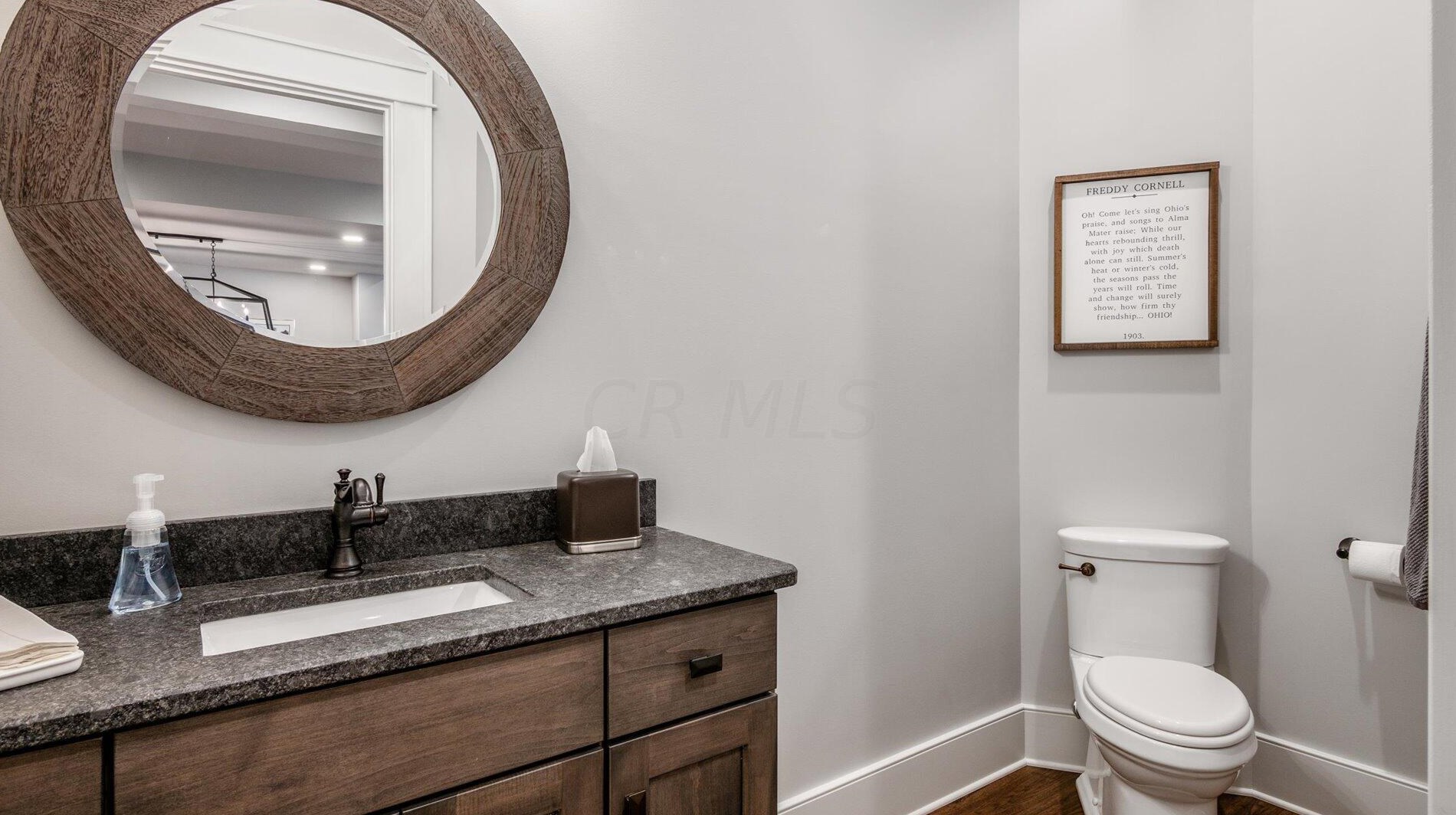 155 Sprague Dr, Hebron OH 43025-9627 exterior