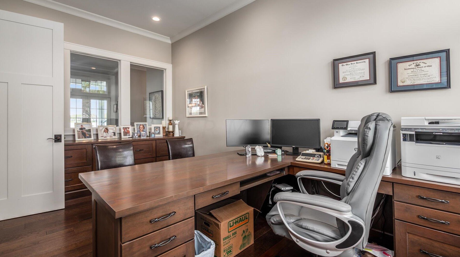 155 Sprague Dr, Hebron OH 43025-9627 exterior